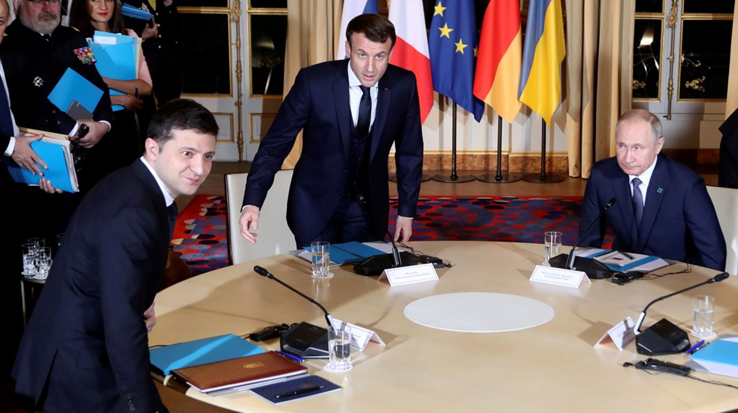 Arkivfoto fra 2019. Ukraines præsident, Volodymyr Zelenskij, Frankrigs præsident,&nbsp;Emmanuel Macron og Ruslands præsident, Vladimir Putin.&nbsp;