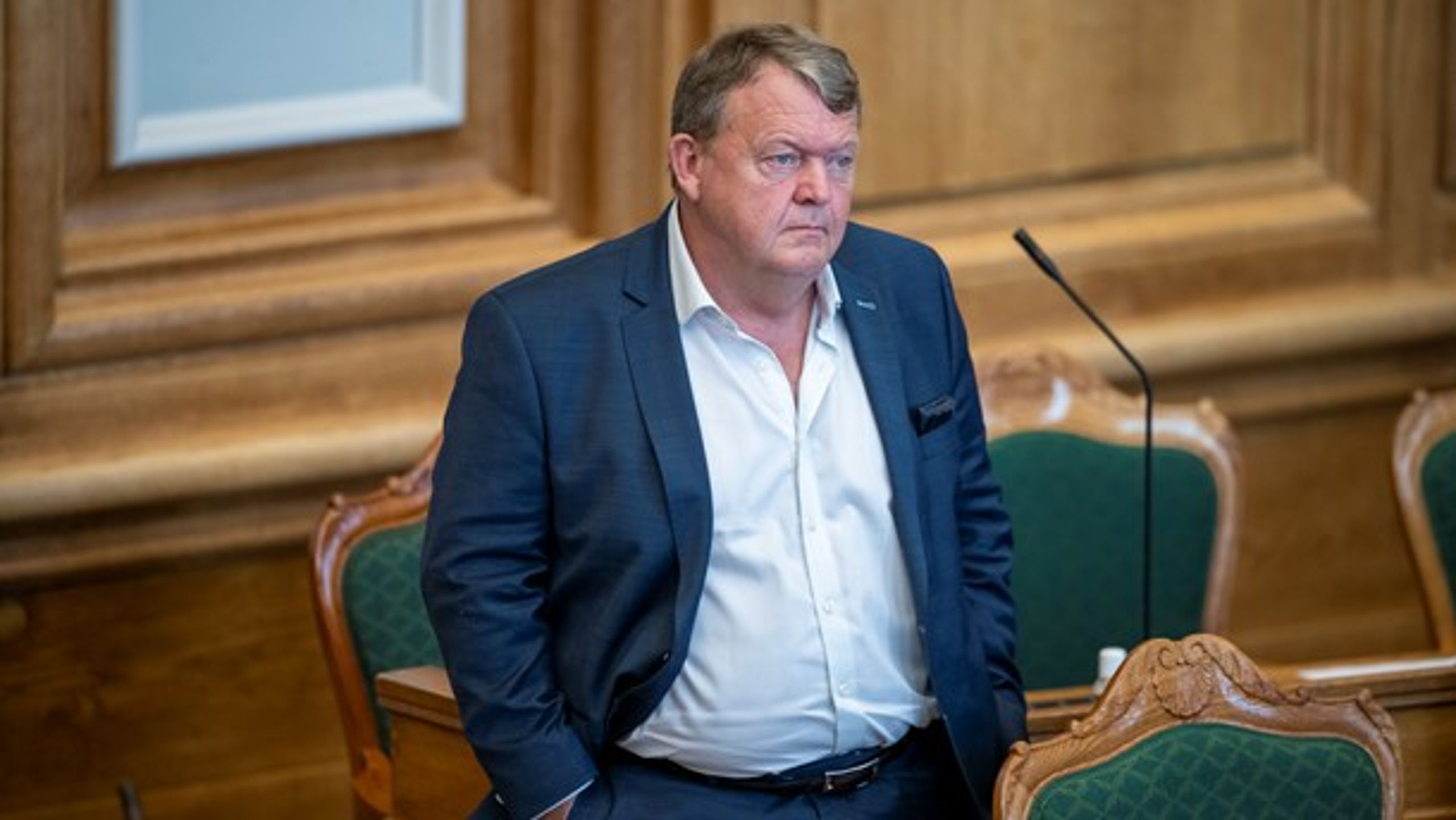 Billedet af, at midten i dansk politik ikke længere er funktionsdygtig og ikke evner at træffe paradigmatiske beslutninger, men til gengæld er i hænderne på rabiate yderfløje, er simpelthen svært at gøre gældende som en korrekt beskrivelse af tingene tilstand, vælgerne kan genkende.