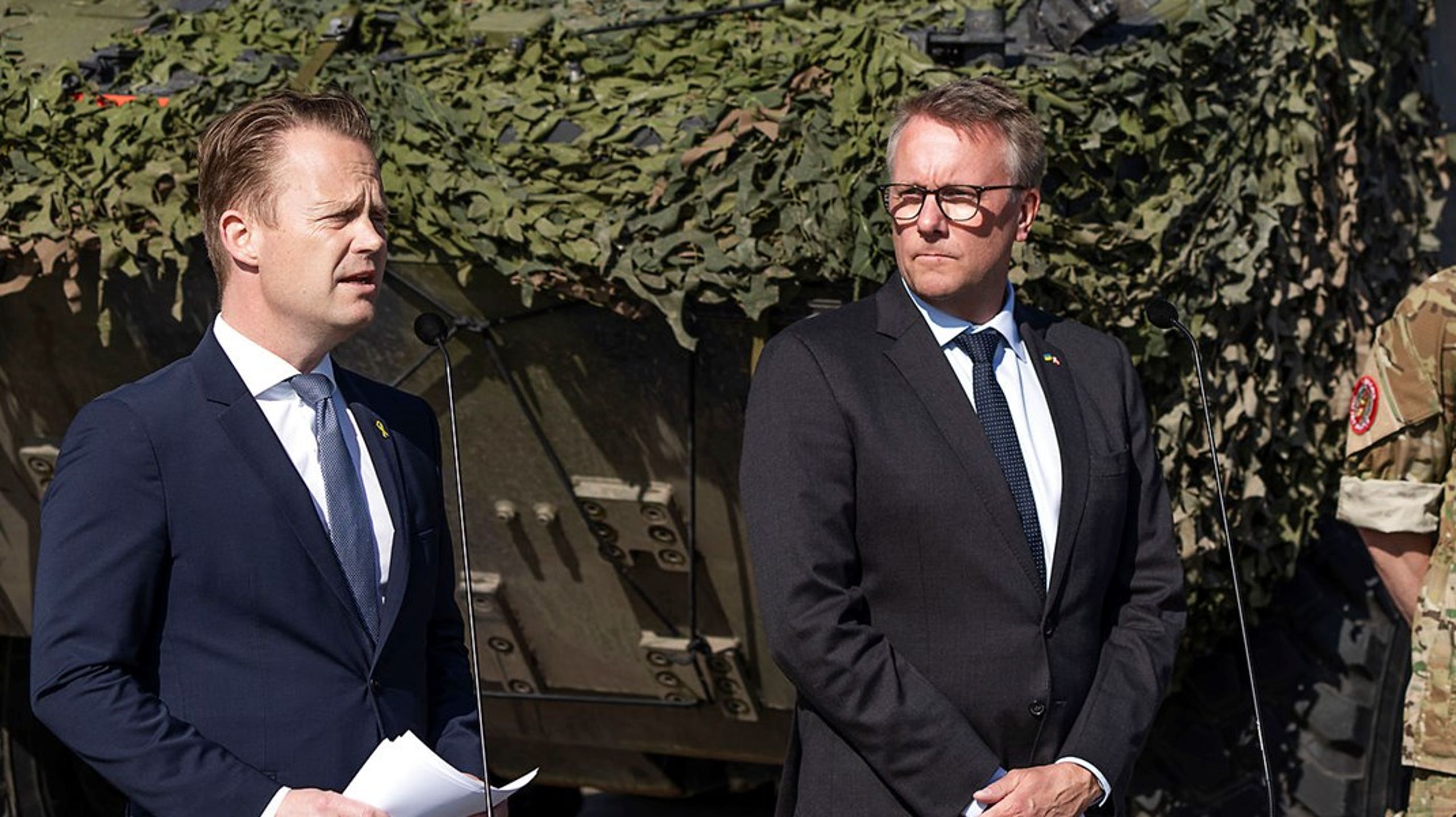 Vi må massivt styrke de diplomatiske instrumenter. Hold op med det børnehavepjat med gensidige udvisninger, det er nu der er brug for kontakter, skriver&nbsp;Michael Metz Mørch.