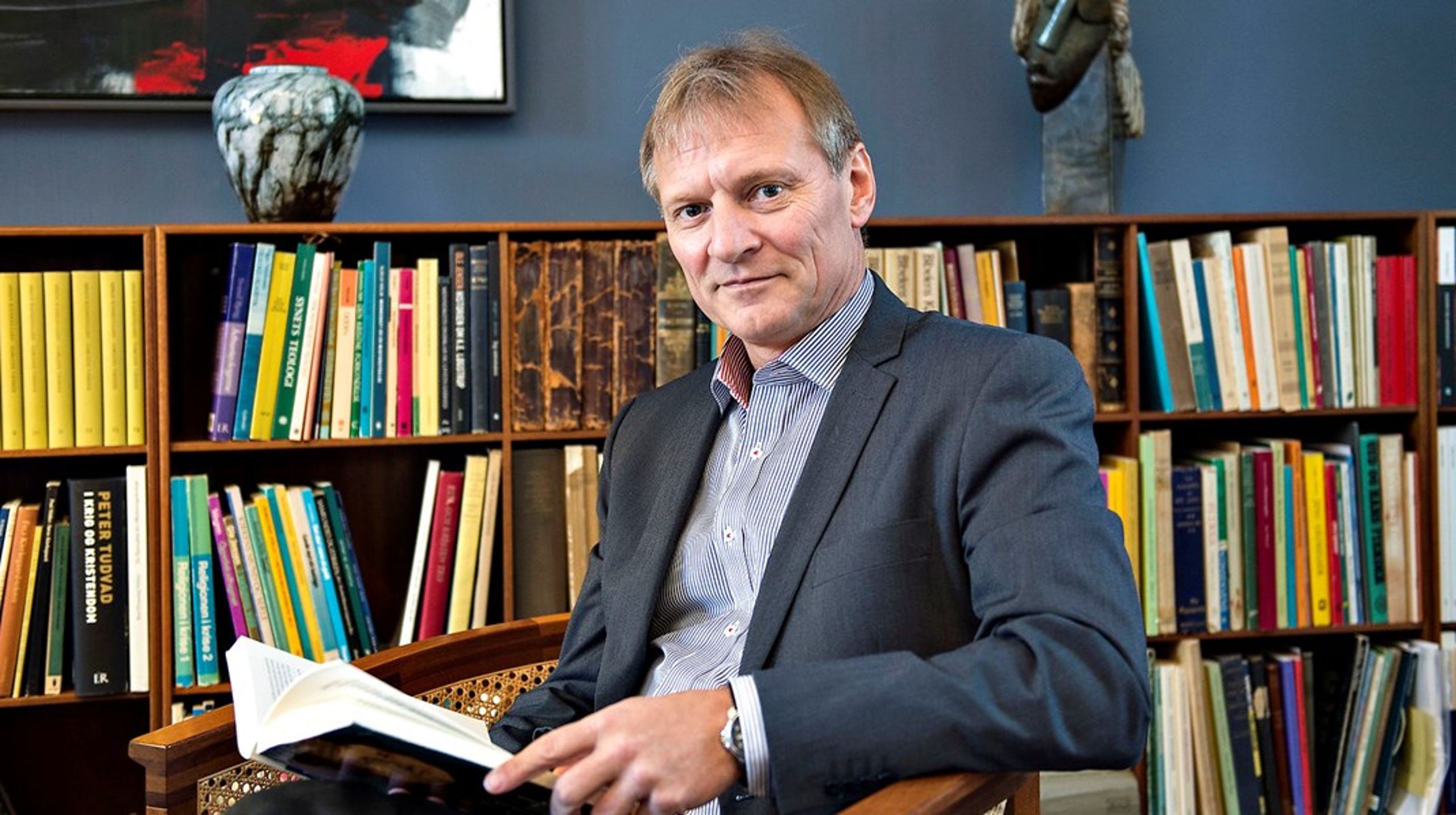 Viborgs biskop Henrik Stubkjær kom i modvind efter at have kritiseret regeringens asylpolitik. Men han mener, at kirken har et ansvar for at dele sine værdier og ikke gøres tavse.&nbsp;