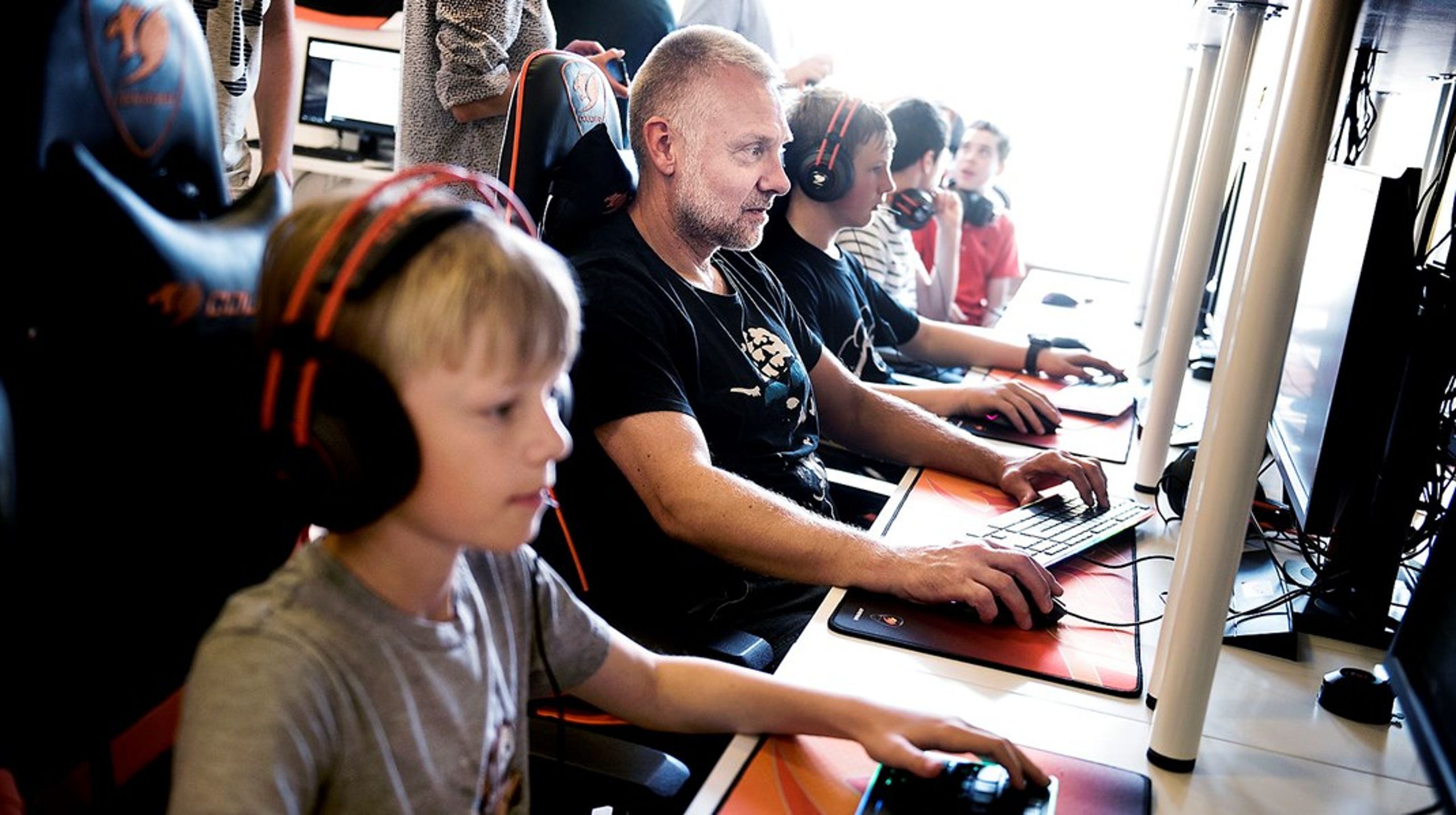 Gaming og e-sport udvikler sig i en rasende fart, og det skal vi som offentlige myndigheder, forbund, foreninger og kommuner understøtte på bedst mulige måde, skriver&nbsp;Martin Fritzen.