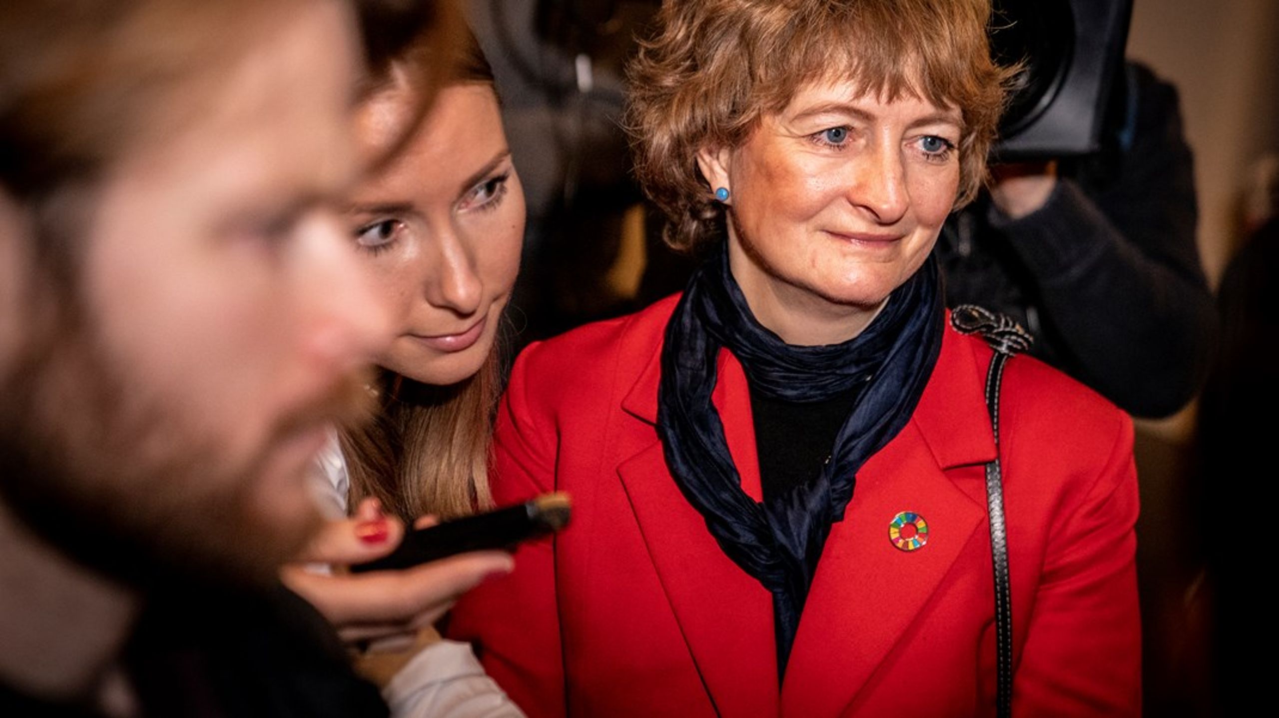 Line Barfod får kritik for at lade advokatfirmaet Sirius&nbsp;undersøge sin egen forvaltning i sag om byggeriet på Amager Fælled.&nbsp;