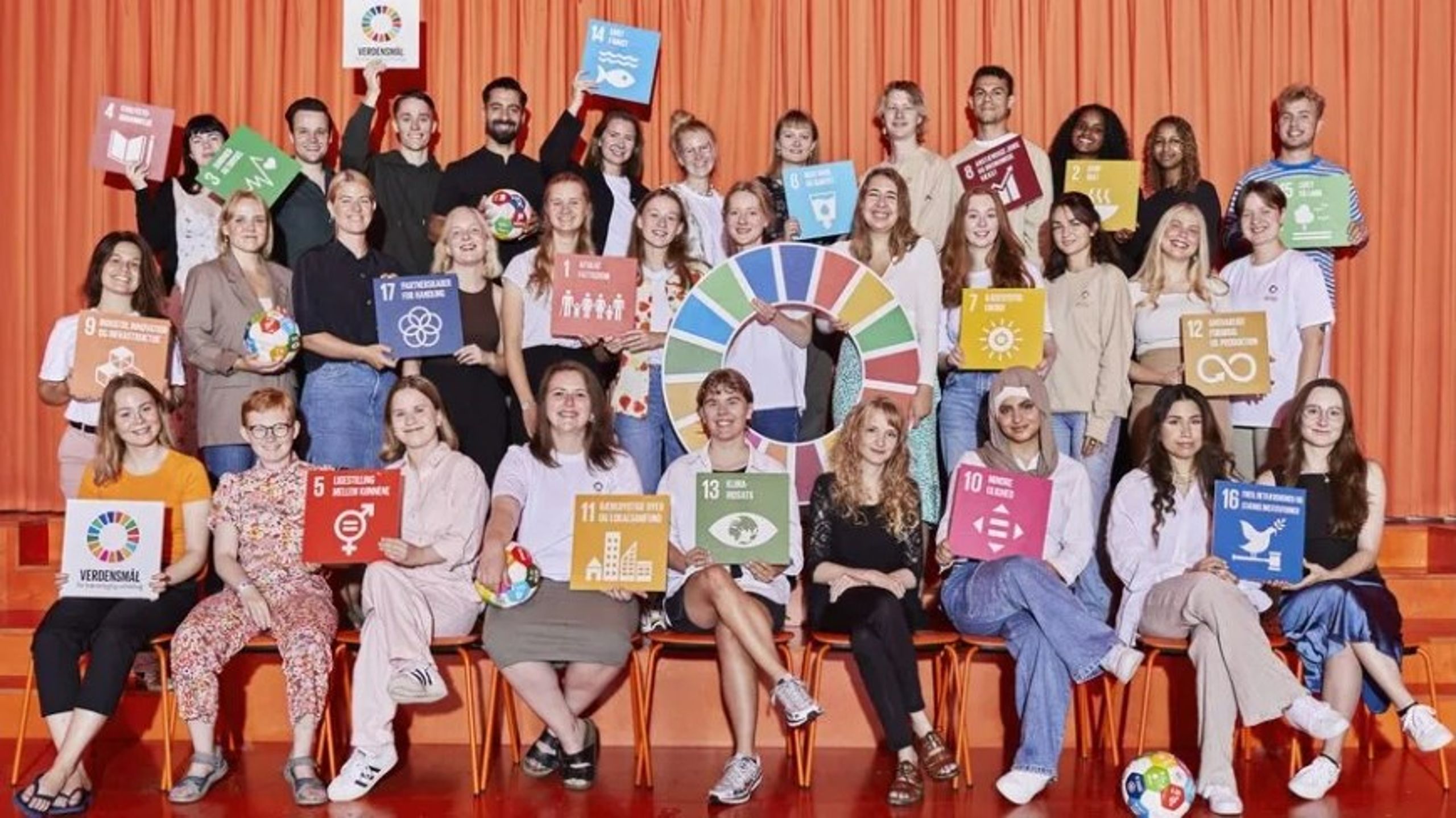 Her ses de 34 nye Verdensmålsambassadører, der blev uddannet i begyndelsen af august på Roskilde Festival Højskole.