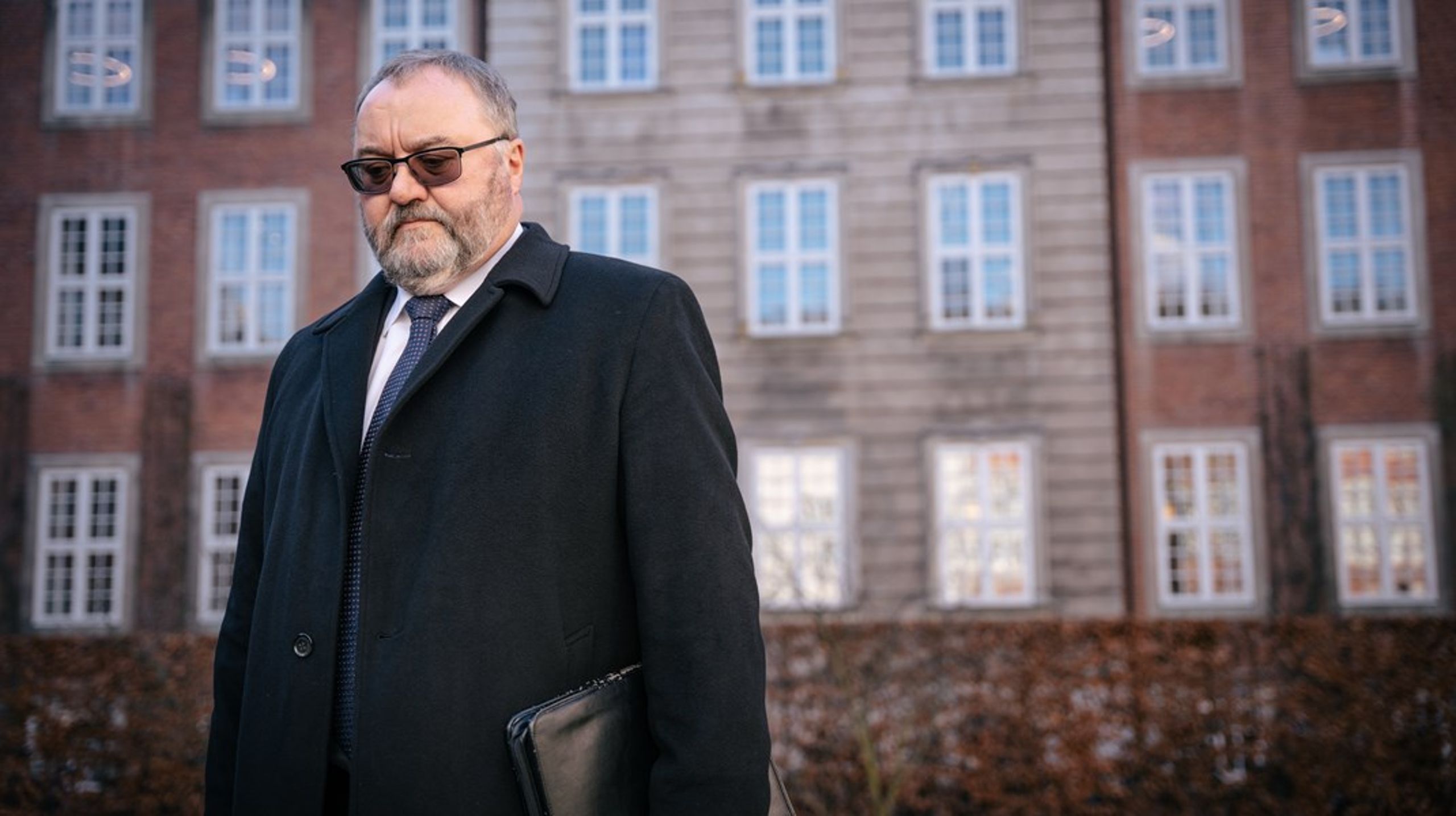 Ejner K. Holst genopstiller ikke som næstformand i&nbsp;Fagbevægelsens Hovedorganisation. I stedet tiltræder han som&nbsp;seniorkonsulent i organisationen fra 1. oktober.&nbsp;