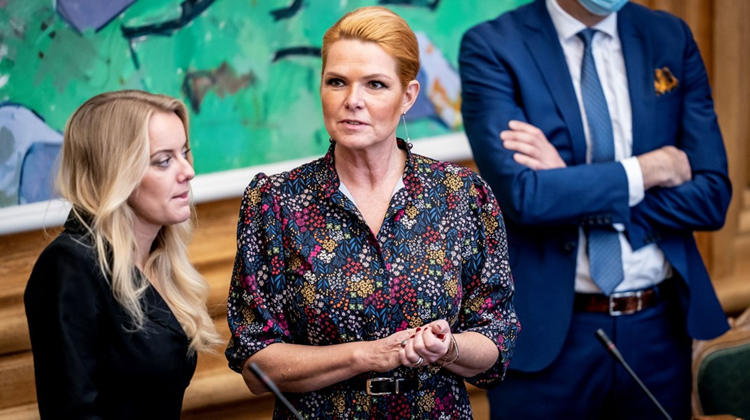 Kampen om identitetspolitik udstiller højrefløjens hykleri. Eksempelvis som når Pernille Vermund og Inger Støjberg formår at bilde en betydelig del af befolkningen ind, at de står udenfor en elite, som skal bekæmpes, skriver Nima Zamani, der dog savner en tilsvarende kritik af den identitære venstrefløj.&nbsp;