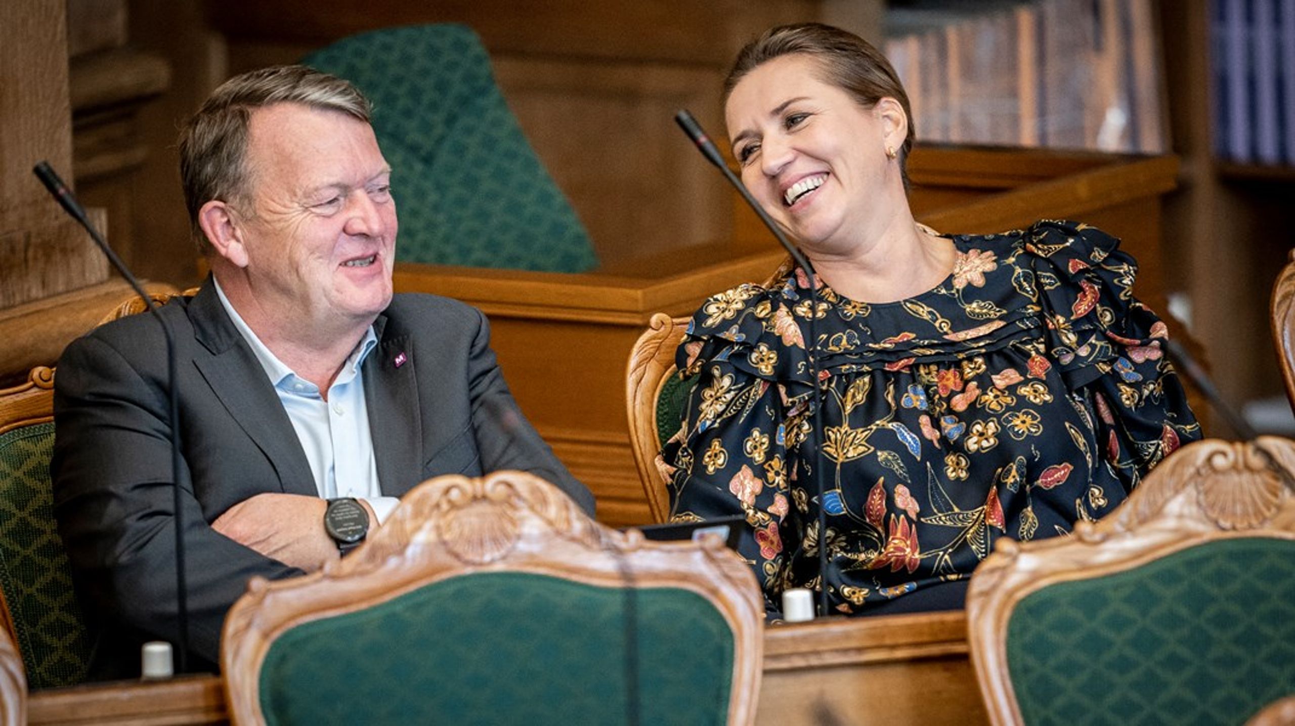 Opadgående momentum i meningsmålingerne kan være afgørende, når man går ind i en valgkamp. Lige nu er det Socialdemokratiet og Moderaterne, der har vind i sejlene, skriver Benny Damsgaard.<br>