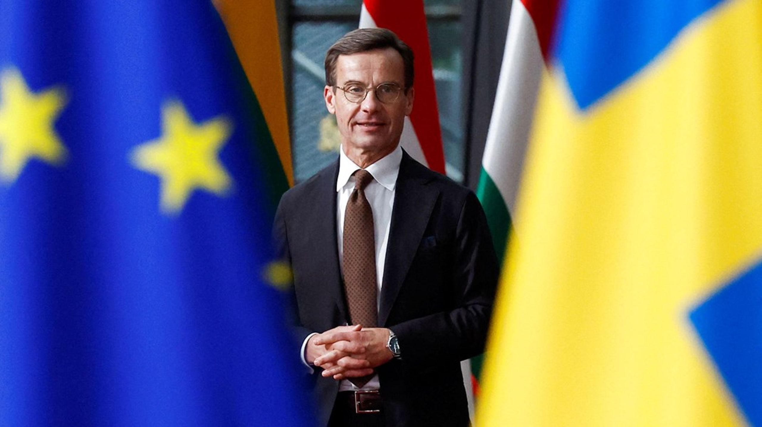 Nato er nu et givet vilkår, og det fik lov at fylde, da Ulf Kristersson præsenterede sin regering. Men der skal ledes længe efter særlig megen omtale af EU, skriver&nbsp;Kirsten Biering og Iben Tybjærg Schacke-Barfoed.