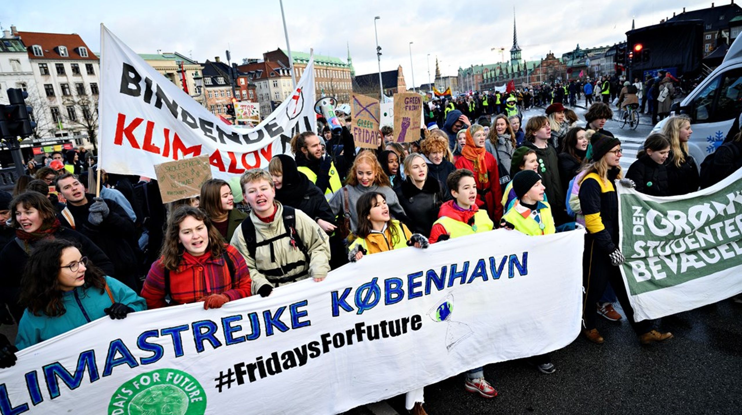 Der må afsættes midler til at styrke undervisernes viden om klima og bæredygtighed samt kompetencer til at integrere bæredygtighed i undervisningen, skriver Synnøve Kjærland.&nbsp;