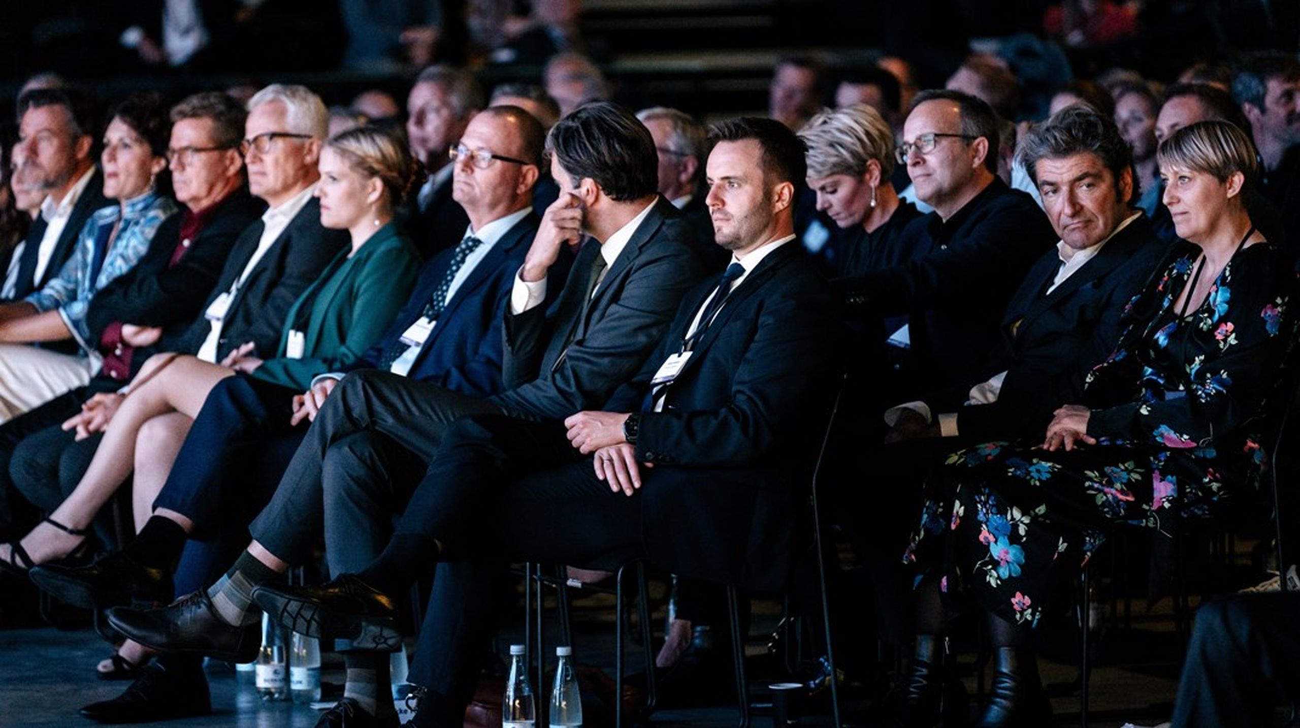 Man kan&nbsp;med fordel være mere åbne over for profiler, som man måske ikke normalt kigger efter, eksempelvis i forhold til uddannelsesbaggrund og erhvervserfaring, skriver&nbsp;Signe Bilde Jørgensen og Nanna Simone Jensen.