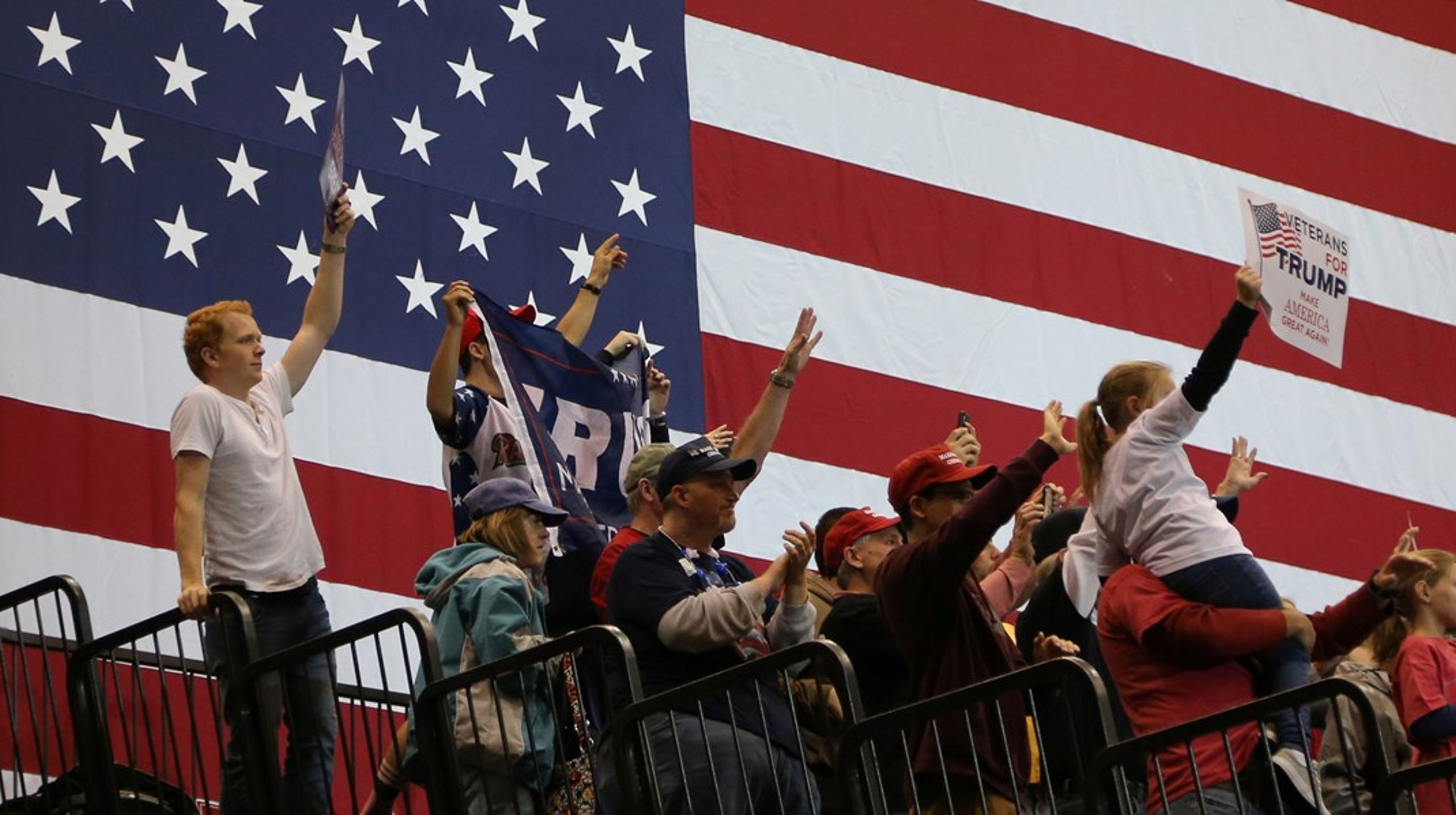 I dagene op til det amerikanske midtvejsvalg den 8. november er der blevet afholdt en række rallys, der opfordrer til at stemmer på forskellige kandidater.&nbsp;