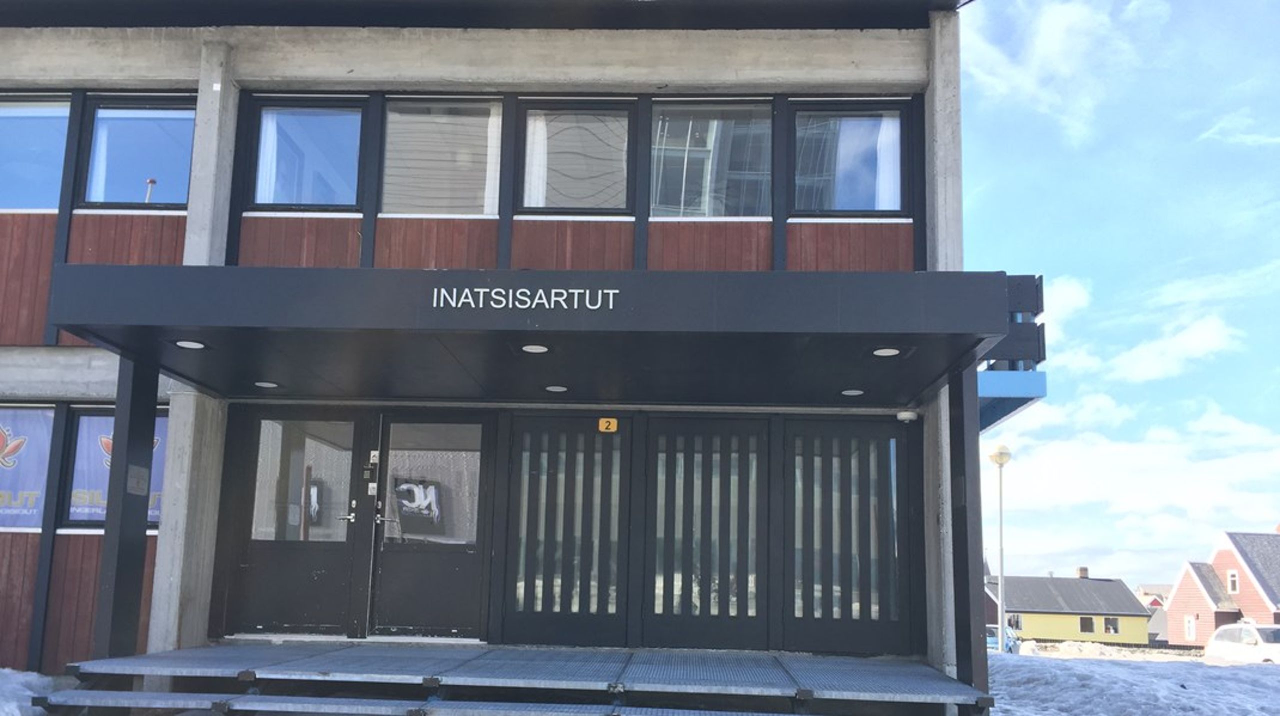 <div>Hver uge stiller medlemmer af Grønlands Landsting spørgsmål til den siddende regering. De mest interessante spørgsmål og de efterfølgende svar kan du læse hver uge på Altingets Arktisportal.</div>