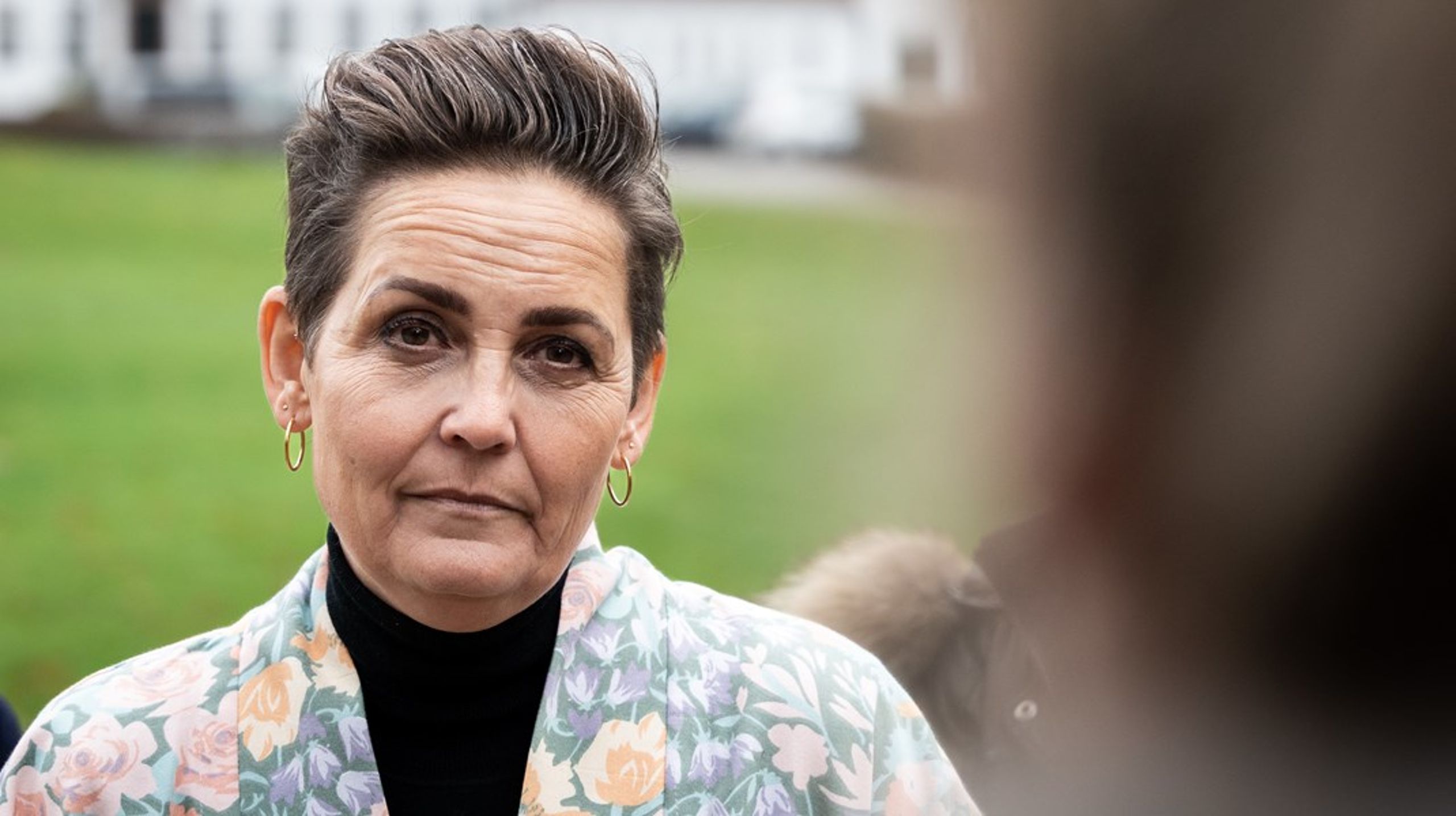 SF navigerer efter sine 16 krav, når de forhandler med Mette Frederiksen om en ny regering. Det fortalte Pia Olsen Dyhr (SF), da hun var på vej ind til dagens forhandlinger på Marienborg. Partiet præsenterede sine forhandlingskrav på dets sommergruppemøde i august.&nbsp;