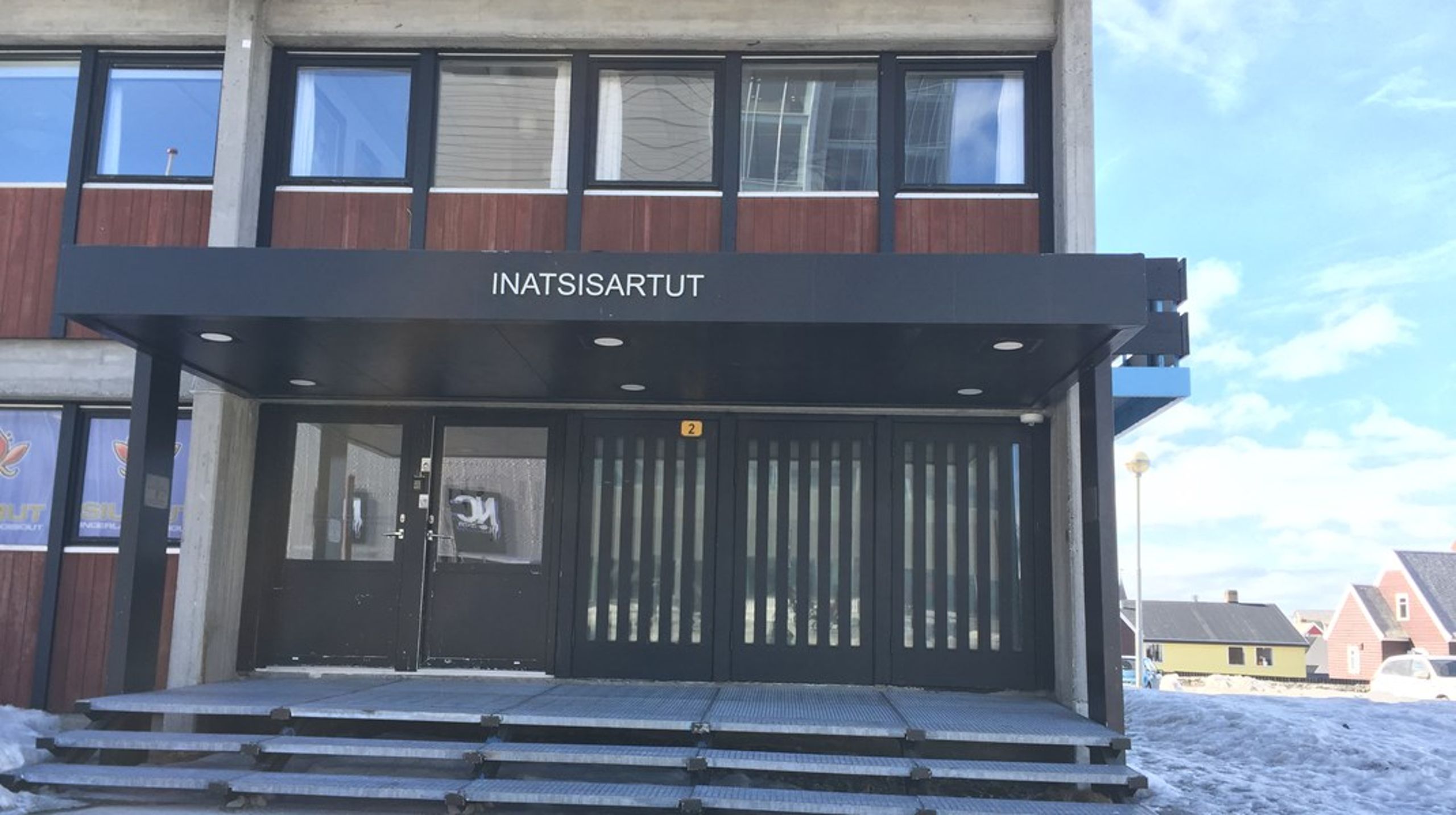 <div>Hver uge stiller medlemmer af Grønlands Landsting spørgsmål til den siddende regering. De mest interessante spørgsmål og de efterfølgende svar kan du læse hver uge på Altingets Arktisportal.</div>