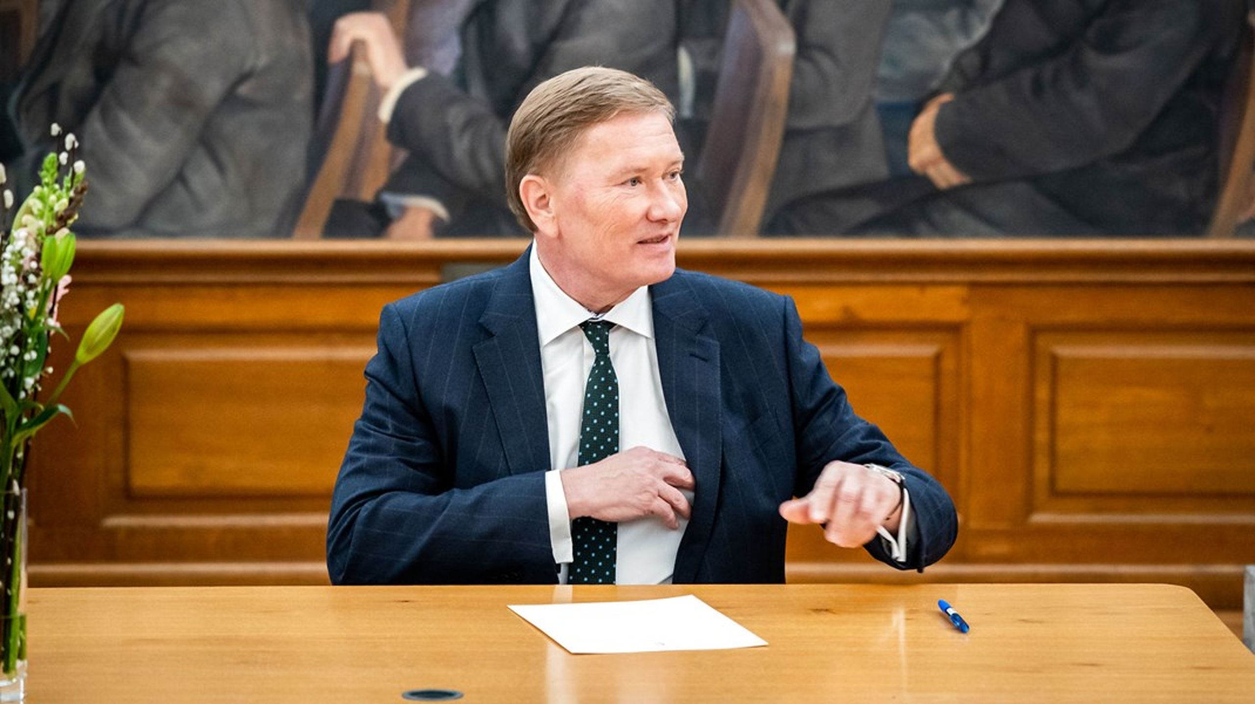 Lars-Christian Brask skrev 16. november under på, at han vil overholde den danske grundlov. Det skal alle folketingsmedlemmer, når de bliver valgt første gang.&nbsp;