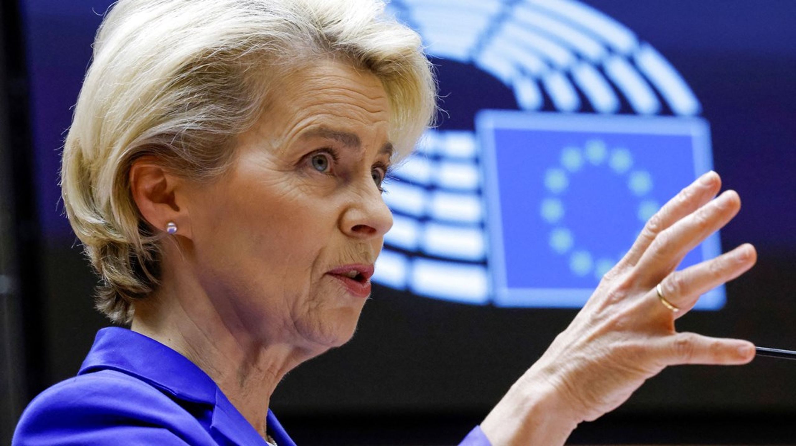 Der er behov for at straffe Rusland for krigsforbrydelserne i Ukraine. Derfor kommer EU-kommissionen nu med to konkrete forslag for at hjælpe.