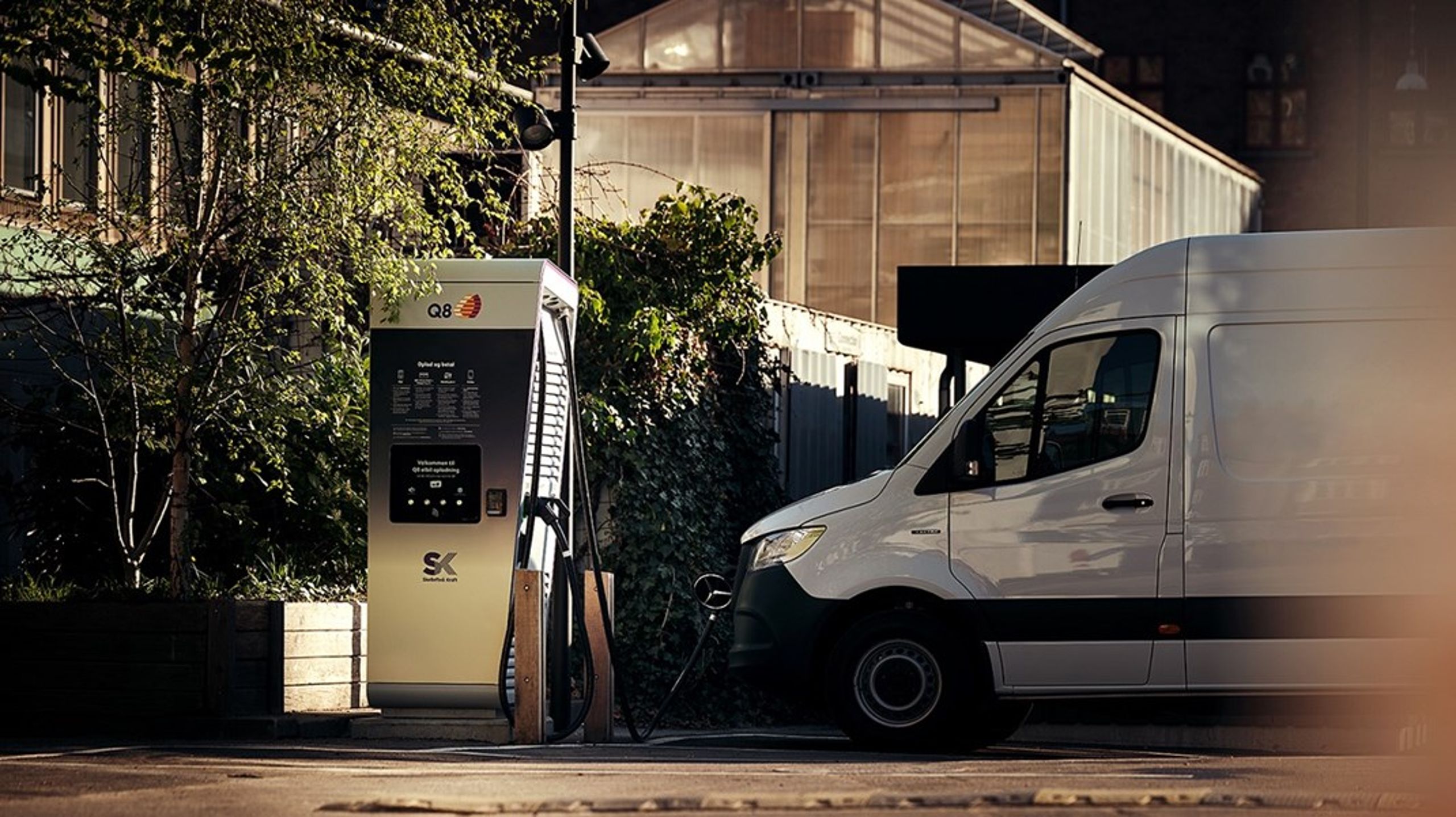 En national mobilitetsplan skal naturligvis også omhandle ladeinfrastruktur. Her bør vi lære af erfaringerne fra persontransporten, skriver&nbsp;Jacob Stahl Otte.