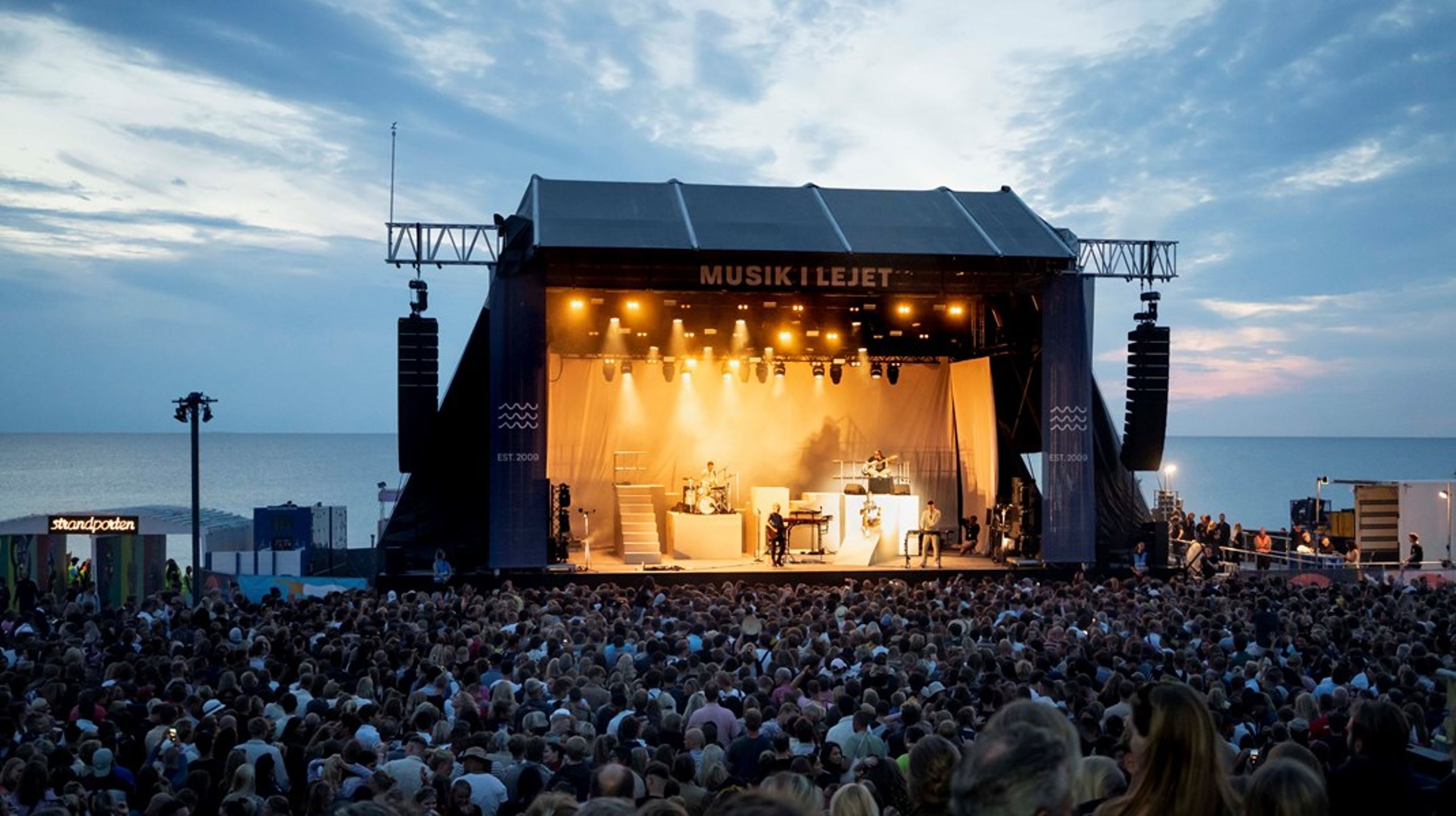 Efter afskedigelsen som nyhedschef hos Dansk Folkeparti skal Jesper Gisli fremover være pressechef for festivalen Musik i Lejet.&nbsp;
