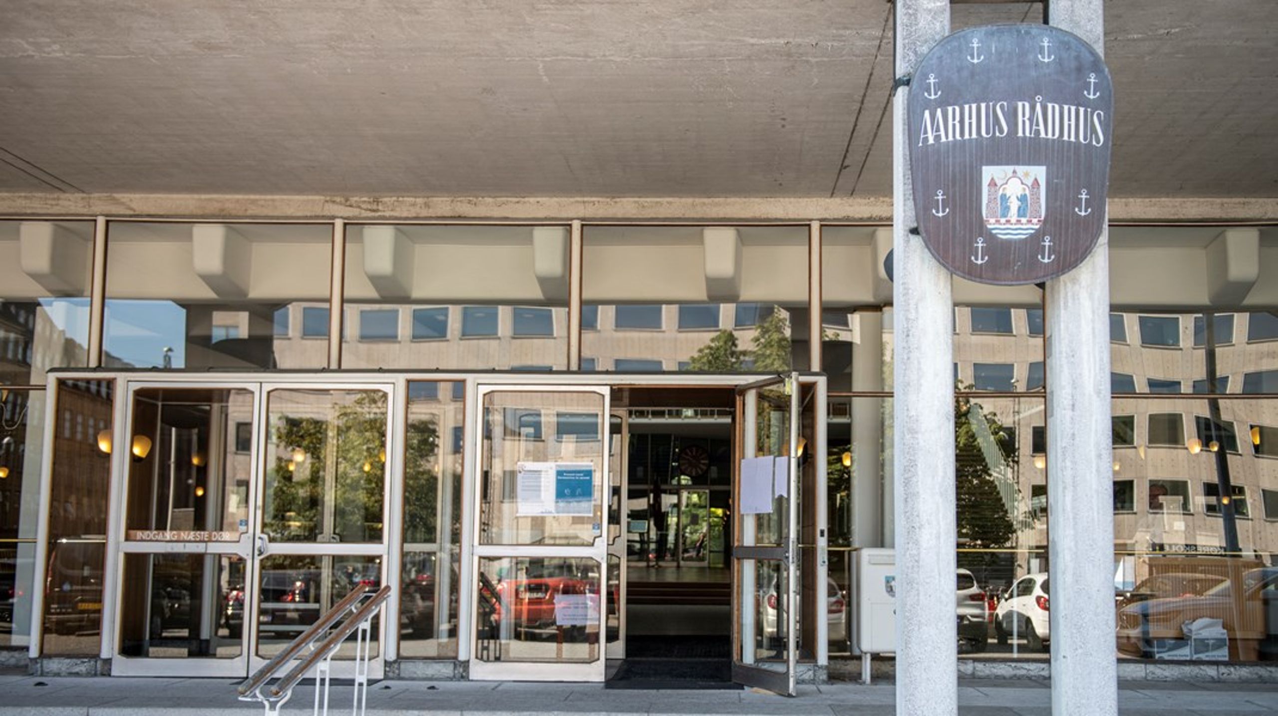 Aarhus Kommune har ikke medarbejdere ansat til at koordinere arbejdet med verdensmålene, men ifølge stadsdirektør Martin Østergaard går kommunen ikke glip af bæredygtig udvikling af den grund.&nbsp;