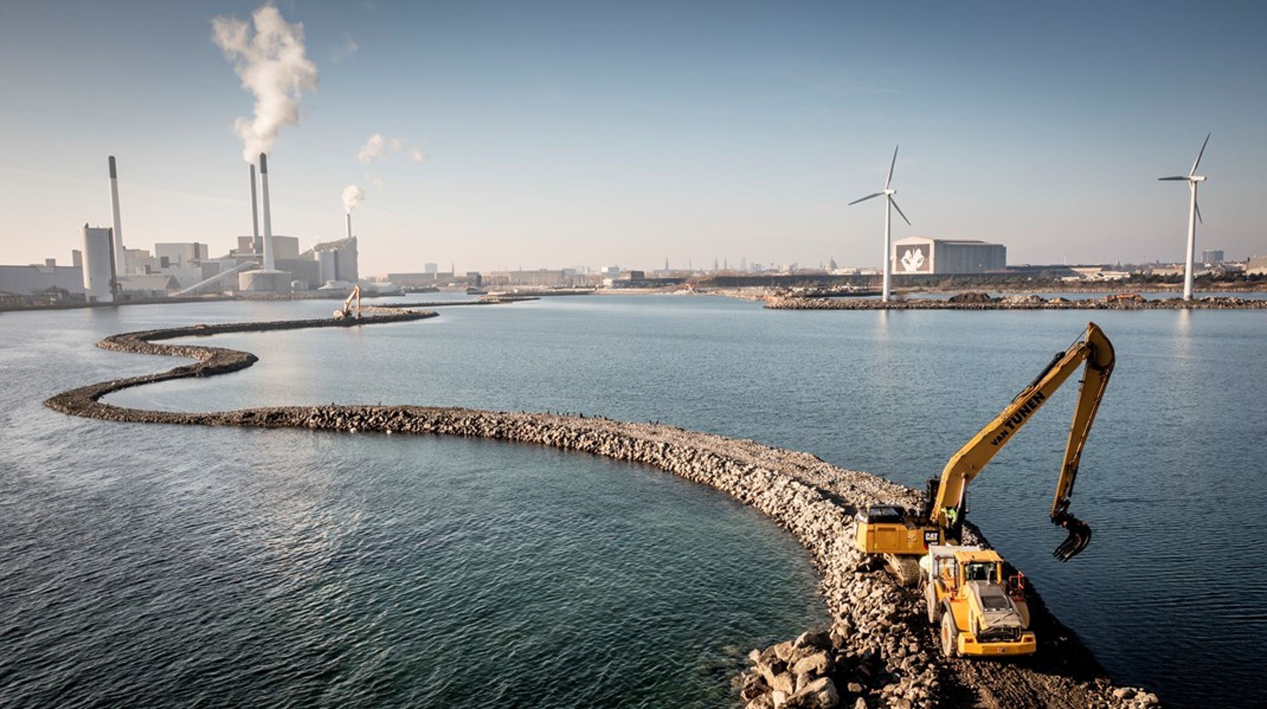 Hvis ekspertgruppen er delt i to om miljøkonsekvenserne ved Lynetteholmen, er vi i Enhedslisten i hvert fald ikke villige til at&nbsp;løbe den risiko, skriver Line Barfod (EL).