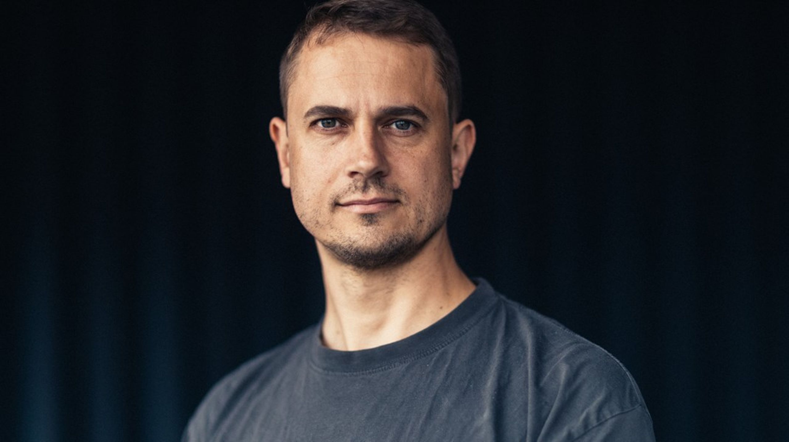 Fortid på Rådhuspladsen. Politikens debatredaktør Magnus Barsøe har valgt at opsige sin stilling for at fokusere på sit socialdemokratiske kandidatur til Europa-Parlamentet.&nbsp;