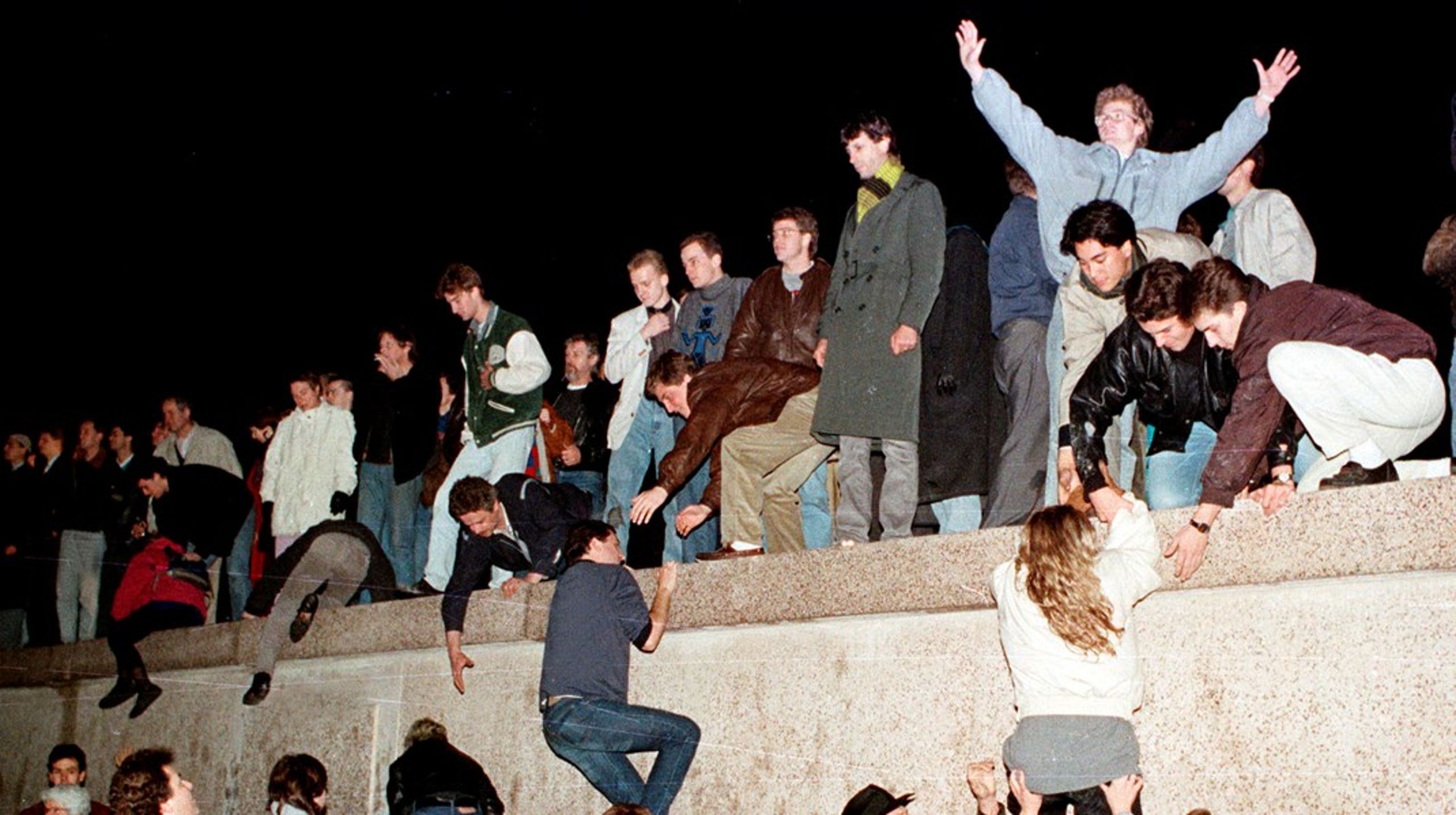 Tag 'Homelands' med på din ferie i år – for uanset, hvor rejsen måtte gå til i Europa, vil bogens indsigt, forelskelse og fortvivlelse ved vores kontinent beruse dig, skriver&nbsp;David Trads.