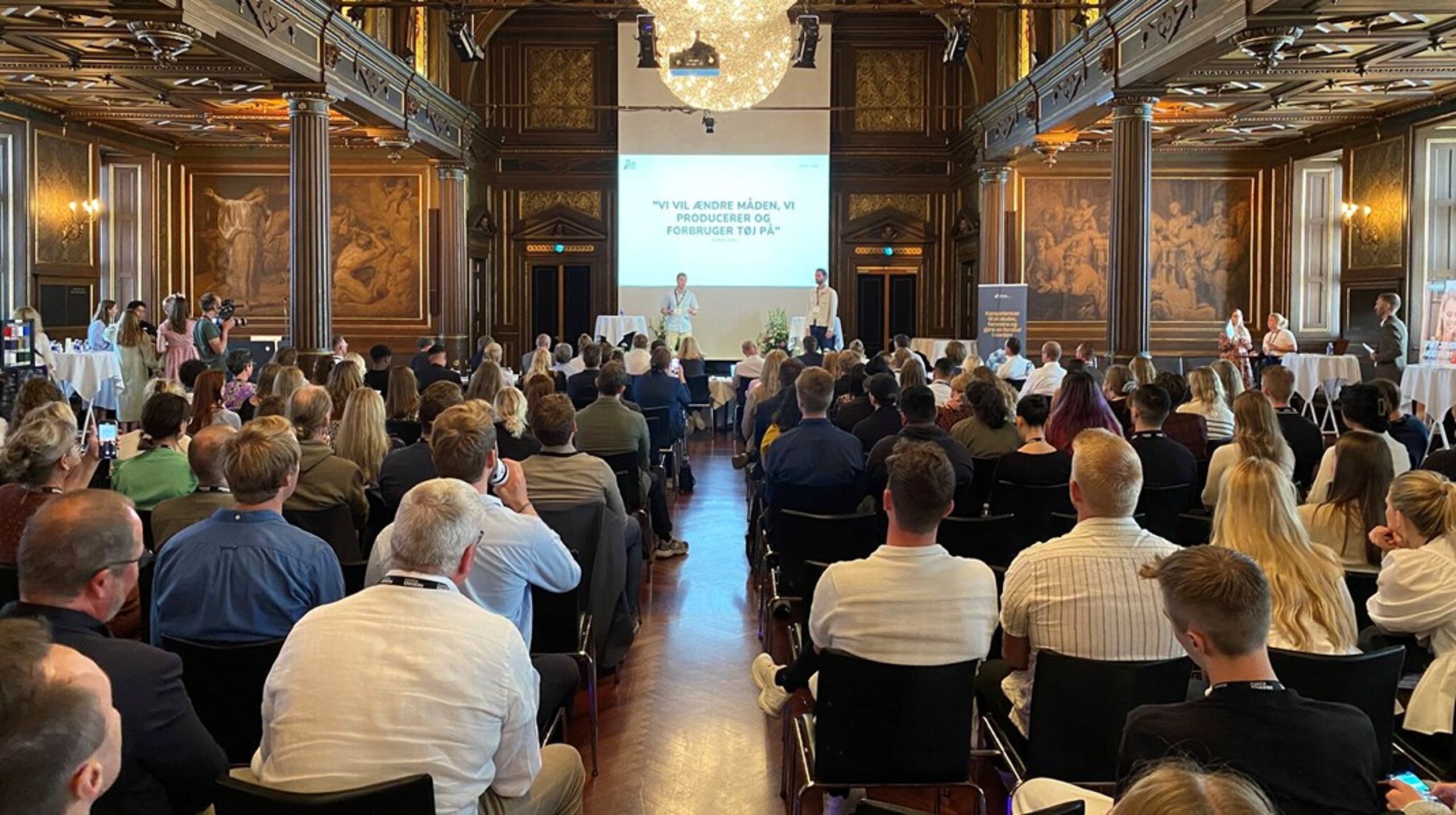 Erhvervsakademierne har brug for selvstændige midler til forskning, så vi kan skabe valuta for pengene og løfte dansk erhvervsliv, skriver Marie Birk Jørgensen.<br>