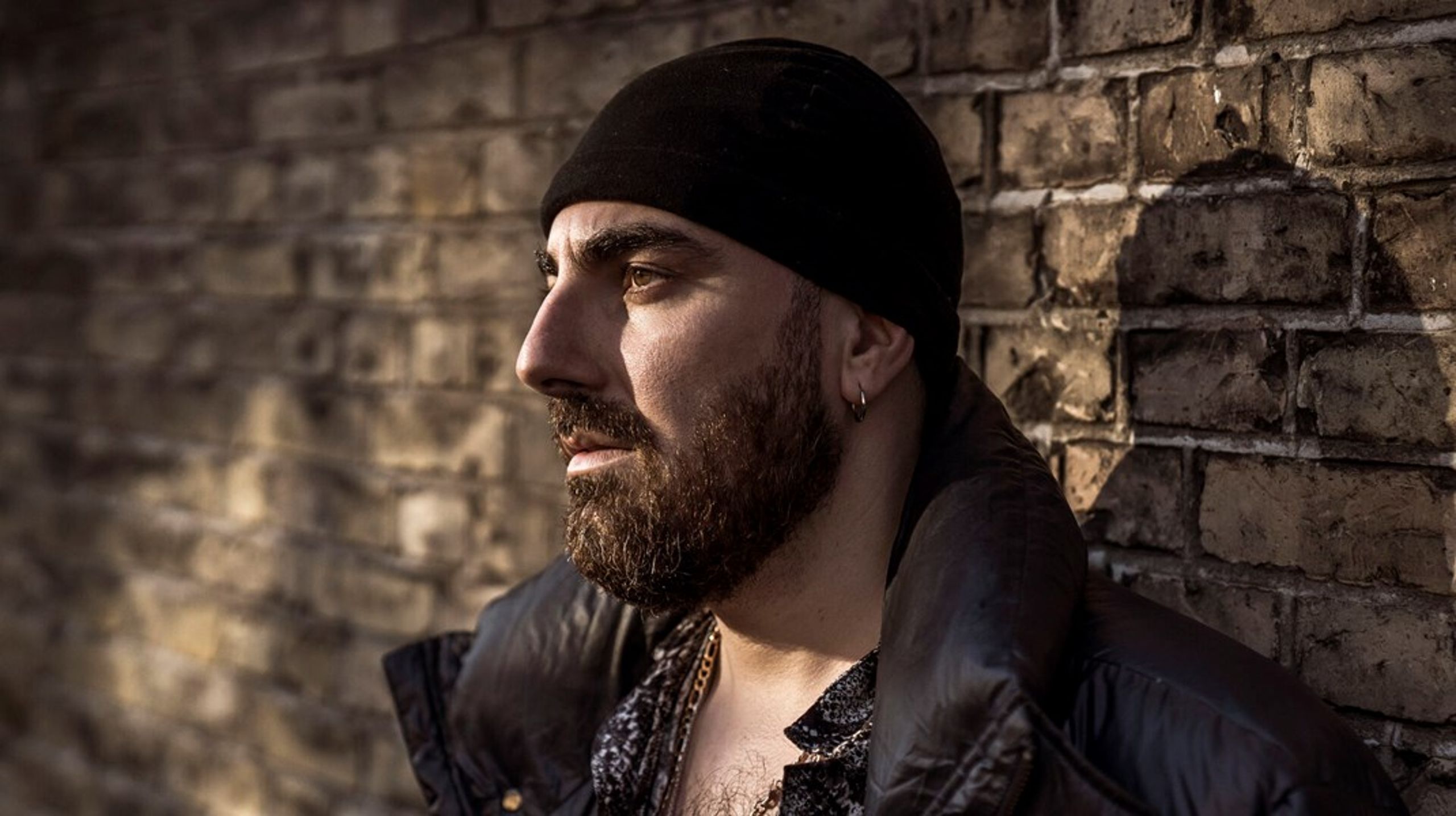 Sargun Oshana var teaterdirektør på Blaagaard Teater frem til starten af august i år. Nu har han som den første modtaget Bodil Koch-prisen.