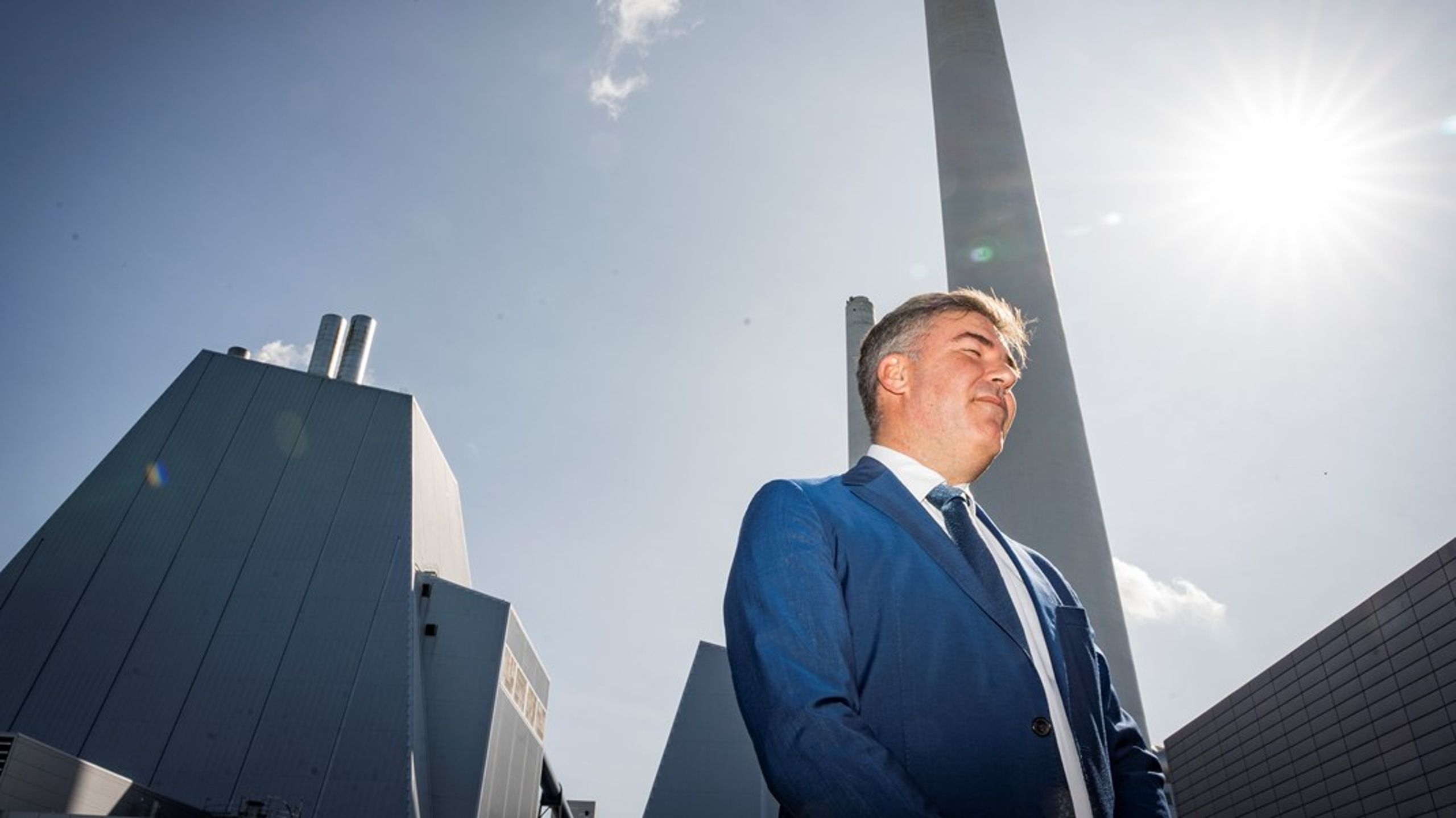 De progressive partier til venstre for regeringen og den tidligere stærke klimaminister er skubbet ud i kulden. Nu styres ministeriet af en lobbyist, vi plejede at kende som Kul-Lars, skriver David Trads.