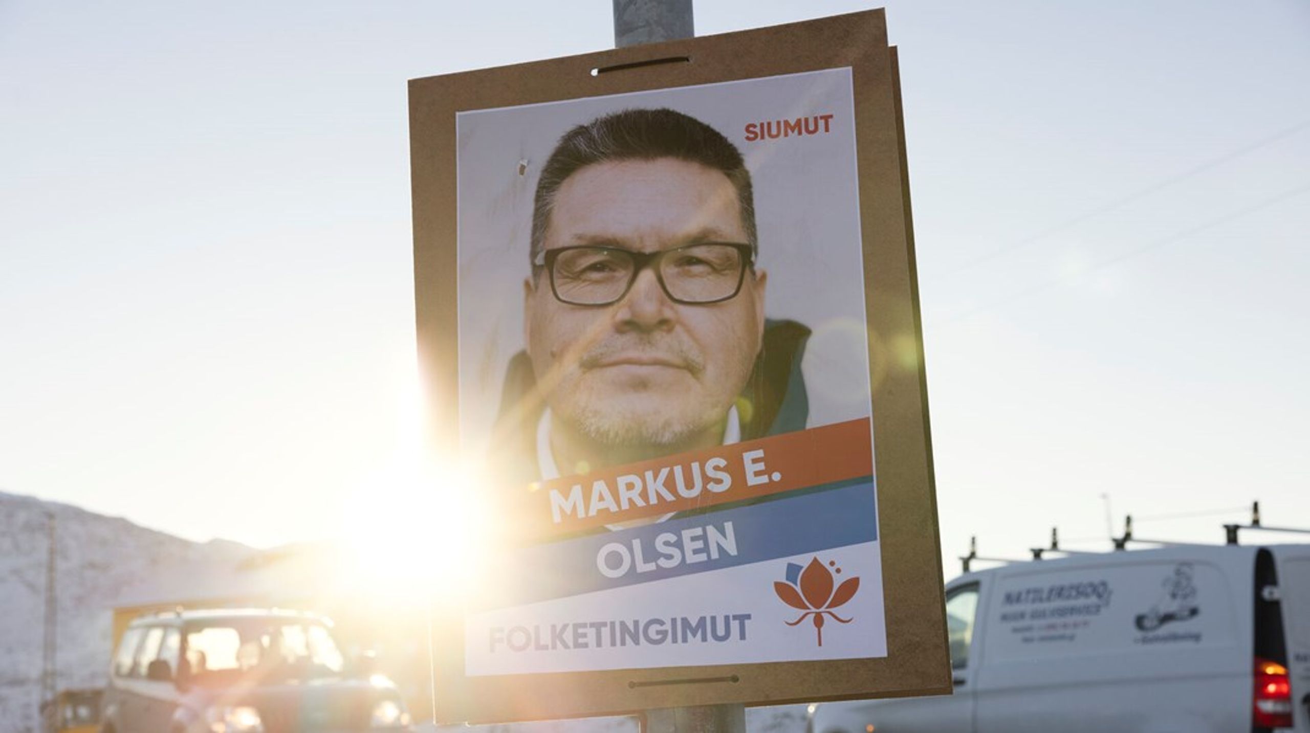 Markus E. Olsen er suppleant for folketingsmedlemmet&nbsp;Aki-Matilda Høegh-Dam i to uger, mens hun er på orlov. Det var hende, der startede debatten om, hvorvidt det skal være muligt at tale grønlandsk og færøsk i Folketinget tilbage i maj.