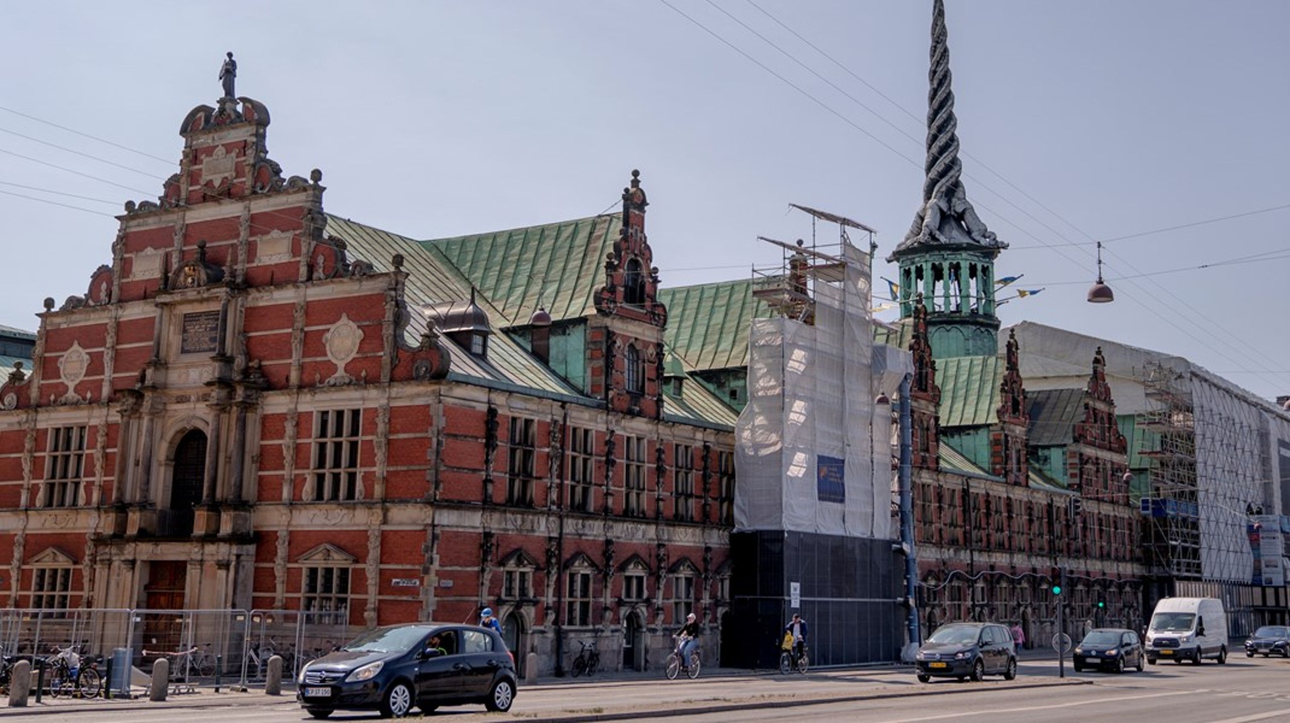 Drømmen om at skabe et hus og en organisation som Børsen og Dansk Erhverv for civilsamfundet har lange udsigter - i hvert fald hvis man skal basere potentialet på svar fra de aktører, Altinget har spurgt om deres holdning til den ide.