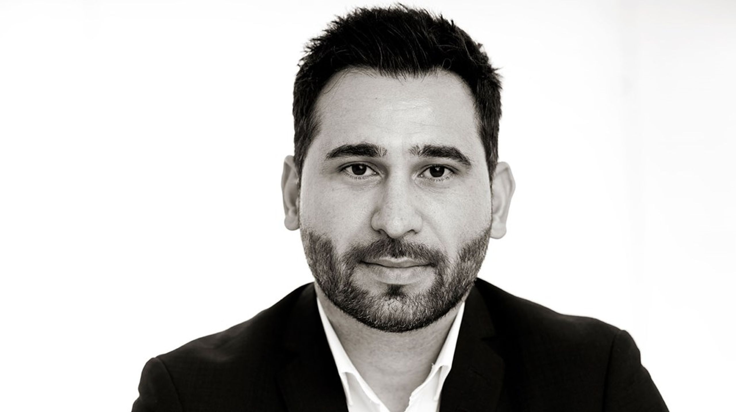 Alex Hooshiar tiltræder som vicedirektør hos&nbsp;Danske Erhvervsskoler og -Gymnasier den 1. december 2023.