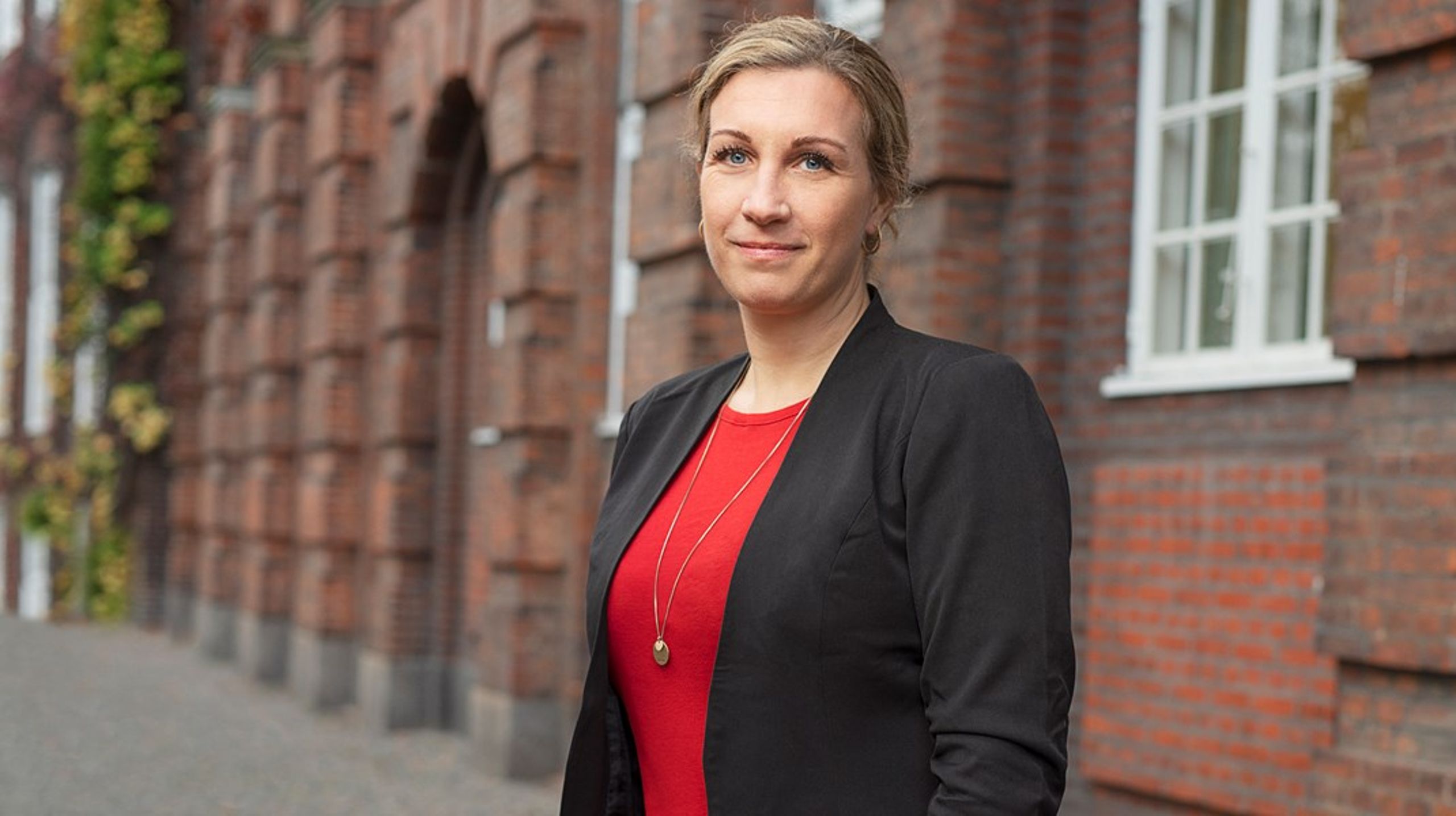 Vi skal i tide sætte ind med omskoling, revalidering og sporskifte, så de&nbsp;ansatte ikke slides helt ned og må forlade arbejdsmarkedet som førtidspensionister, skriver<i>&nbsp;</i>Maria
Klingsholm.<br>