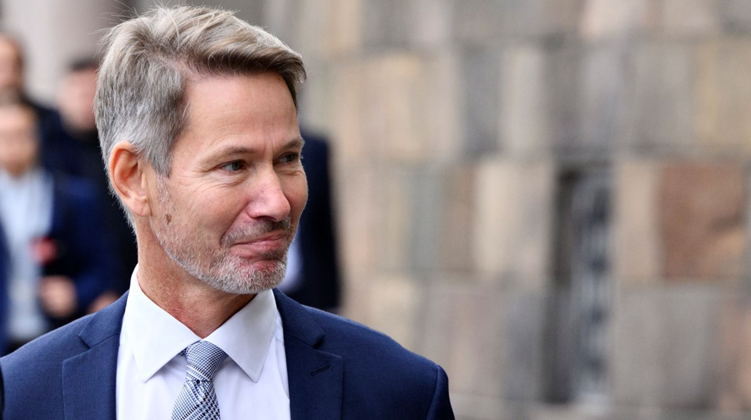 "Efter ni måneder i en projektansættelse i Dansk Firmaidræt skifter jeg, sådan at jeg fra 1. januar overgår til at blive fast ansat," skriver tidligere borgmester og&nbsp;idrætsordfører Stén Knuth på LinkedIn.