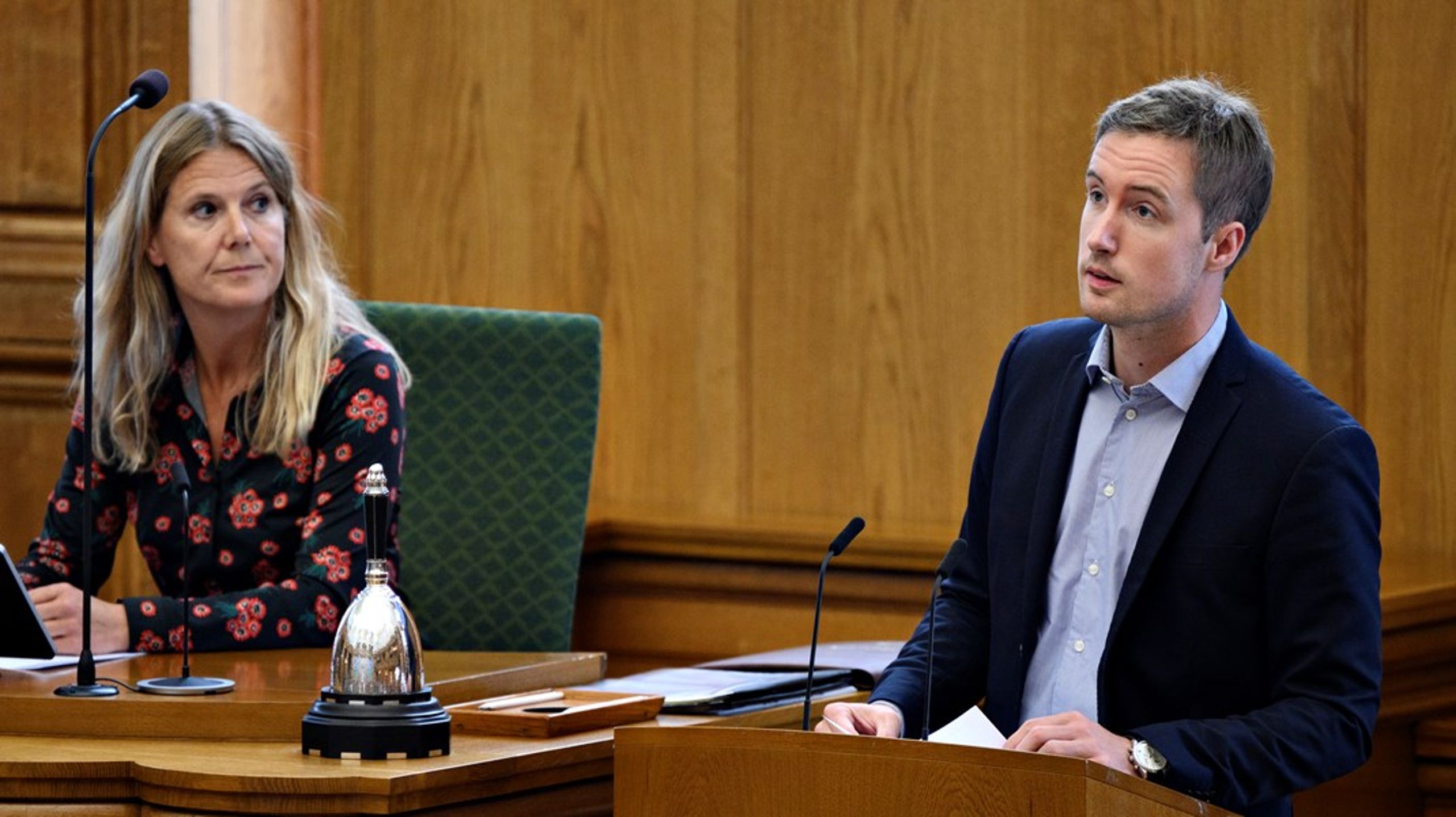 Der er masser af vilde problemer, som kalder på politisk lederskab, hvor politikere sætter en tydelig retning og anviser gode og kreative løsninger. Men hvordan sikrer vi, at vores folkevalgte politikere brænder igennem uden at brænde ud, spørger&nbsp;Anne-Mette Scheibel, Nanna Hebsgaard og Jacob Torfing.