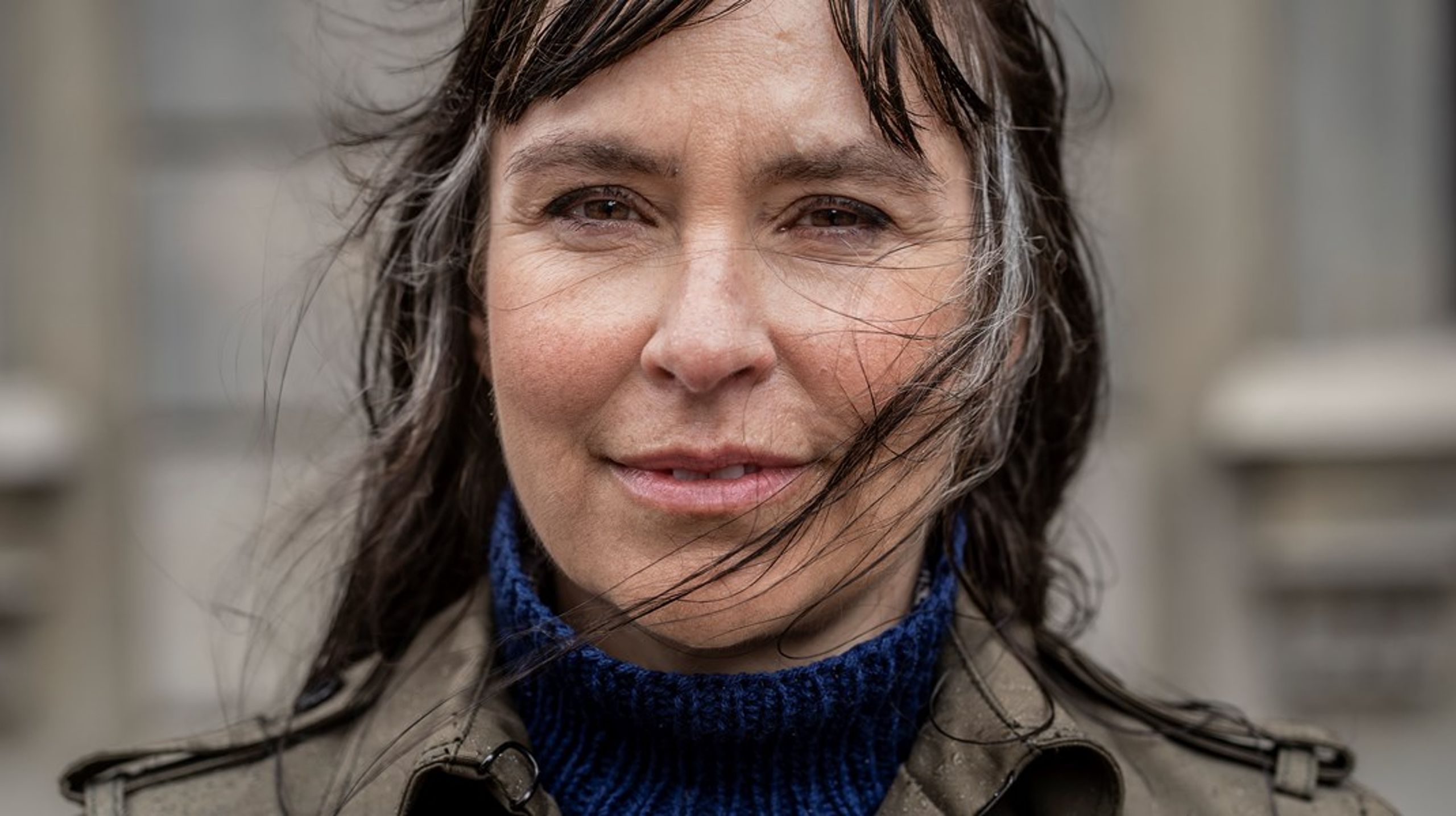 Filosof og forfatter Mathilde Walter Clark har skrevet "beretningen om det efterår, hvor minkene forsvandt ud af minksagen", som der står på forsiden af hendes nye bog.