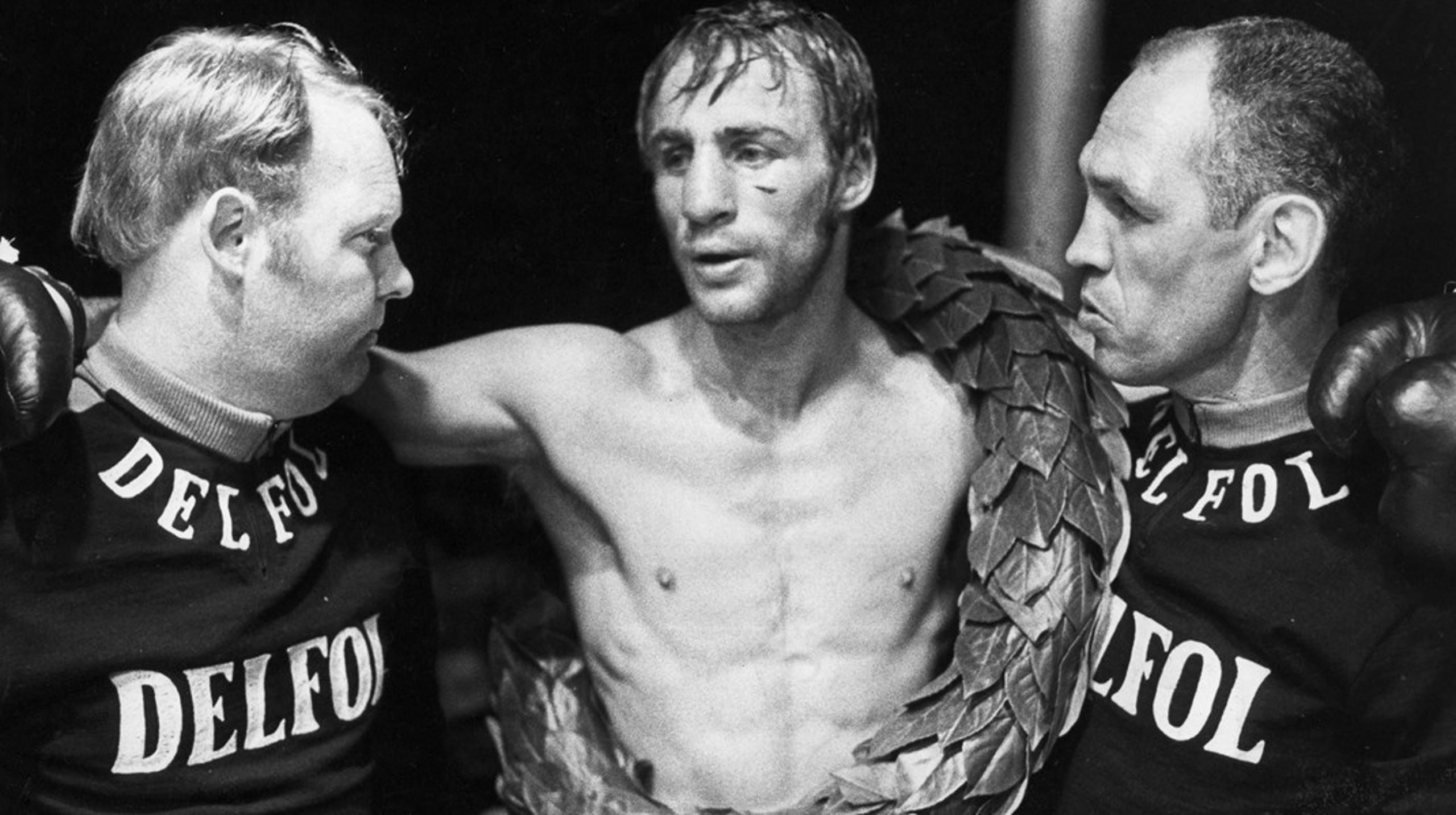Tidligere mesterbokser Tom Bogs er død, 79 år gammel. På fotoet fra&nbsp;1968 er han netop blevet europamester efter at have besejret tysken Lothar Stengel.