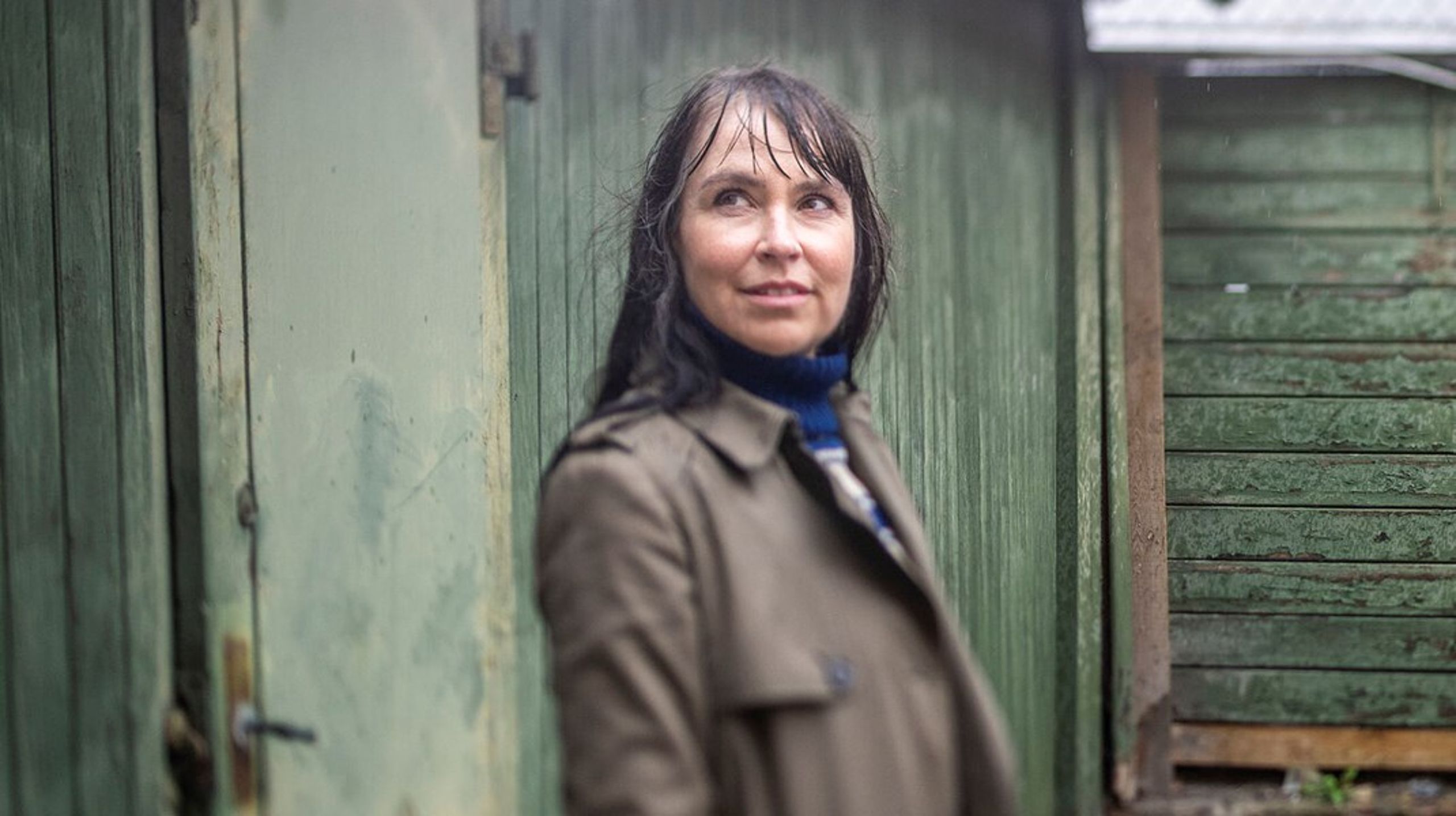 Forfatter Mathilde Walter Clark modtager Weekendavisens Litteraturpris.&nbsp;