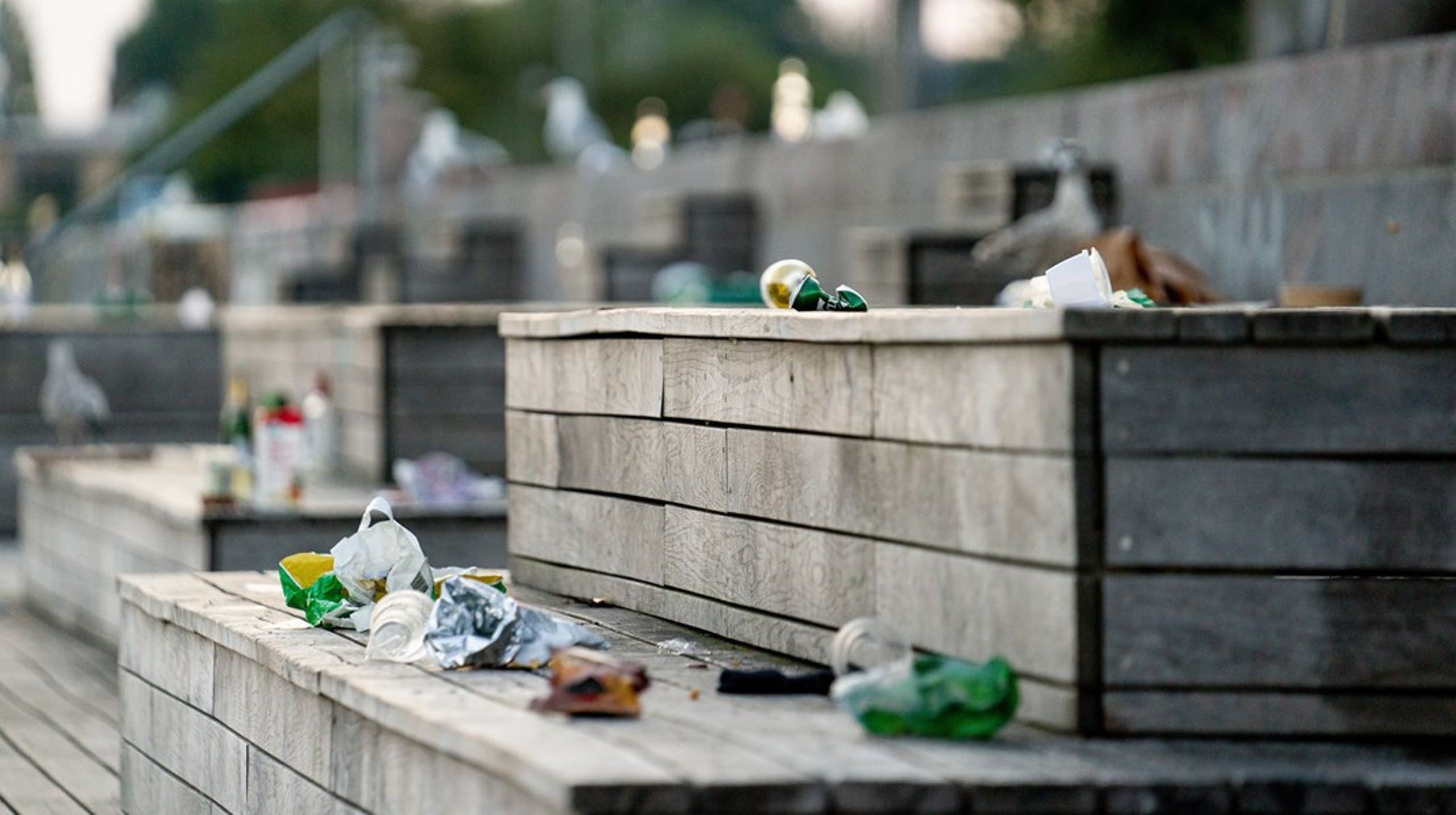 De producenter, der går forrest for at&nbsp;stoppe emballagesvineriet, skal ikke opleve konkurrencemæssige ulemper i forhold til andre, skriver&nbsp;Niels Fuglsang og Andreas Tang-Brock.