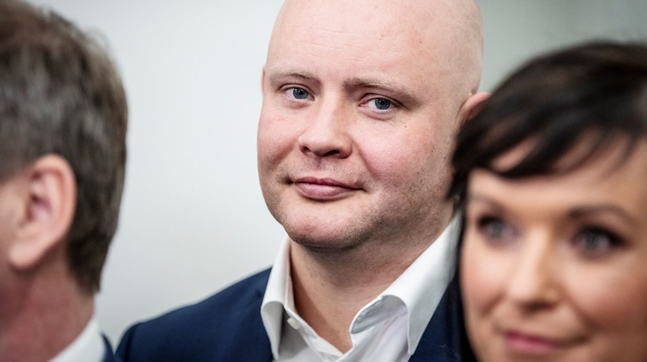 Jakob Engel-Schmidt har været kulturminister siden folketingsvalget i 2022, og nu er tiden inde til, at han består sin svendeprøve, skriver Niels Frid-Nielsen.