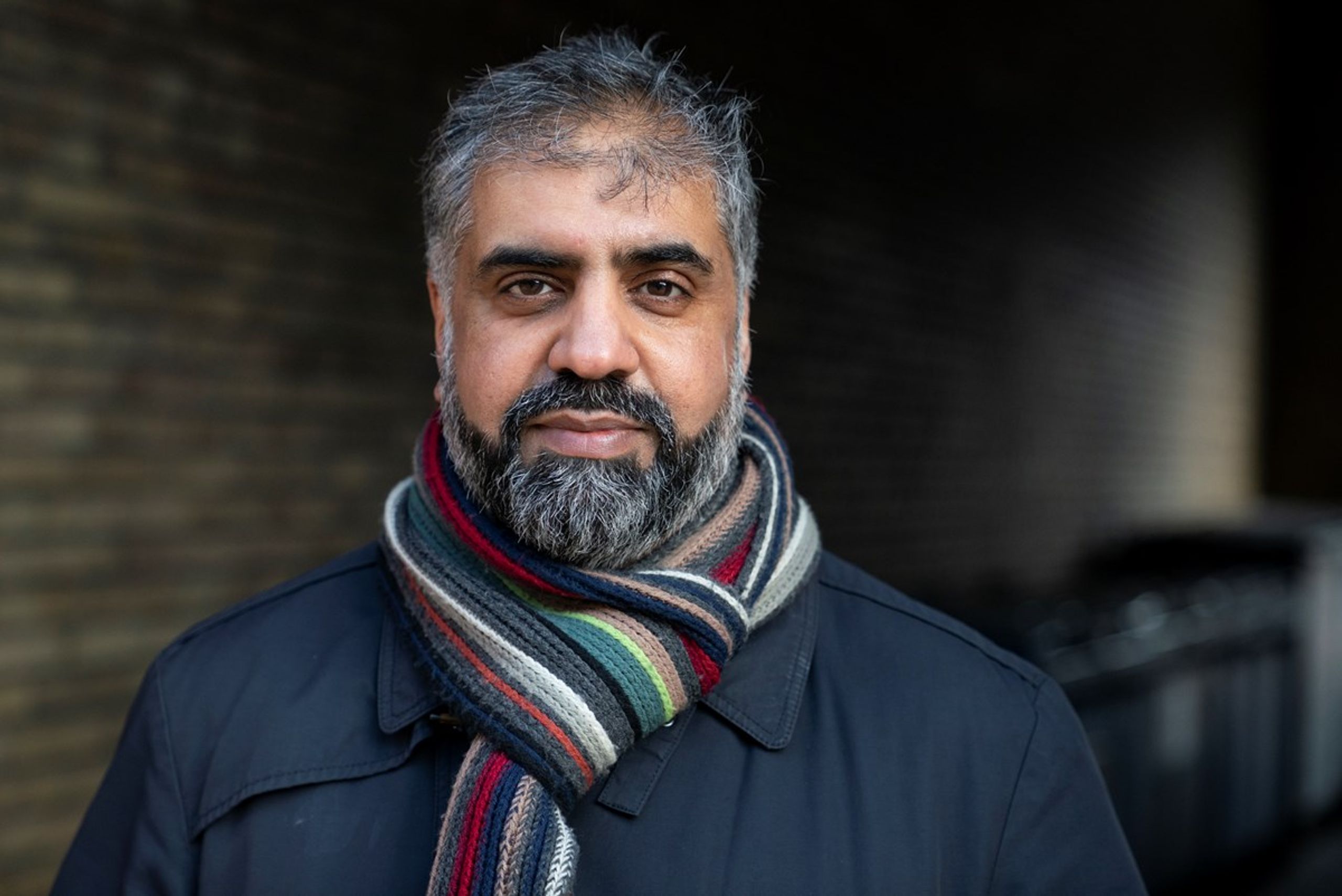 "Jeg er meget begejstret for, at de definitivt har gjort op med fastholdelse og gået videre til ledelse. Tiden er slet ikke til, at vi skal sidde og prøve at holde fast på nogen, og så bliver det en krise, at der er nogle frivillige, der går videre til noget andet," siger Asim Latif.&nbsp;