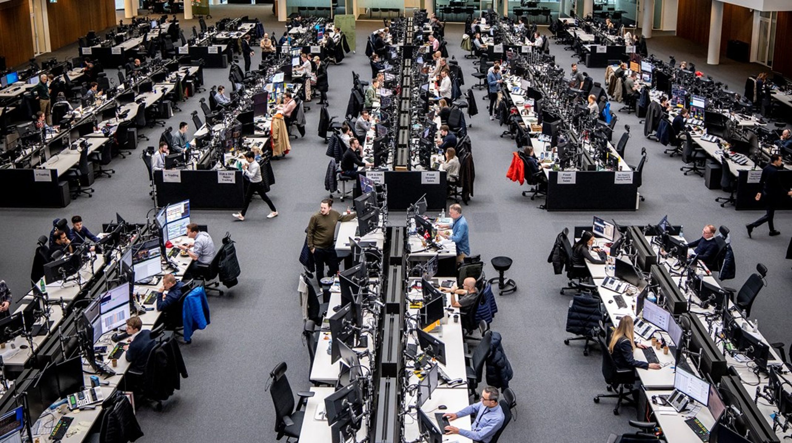 Danmark har fået en ny politisk strategi for landets digitale udvikling, og det er der mange gode grunde til at glædes over, men vi må ikke hvile på den digitale infrastruktur, skriver&nbsp;Henrik Hansen.&nbsp;