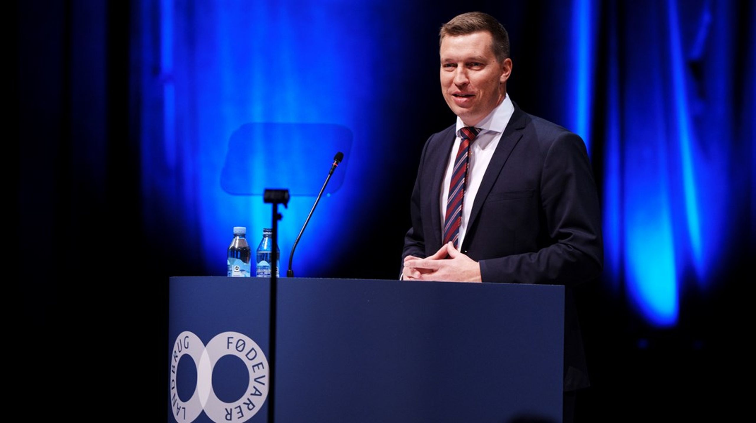 Formand i Landbrug &amp; Fødevarer, Søren Søndergaard, får fra april en nye taleskriver i Sune Gylling Æbelø, der kommer fra en lignende stilling i Skatteministeriet.&nbsp;