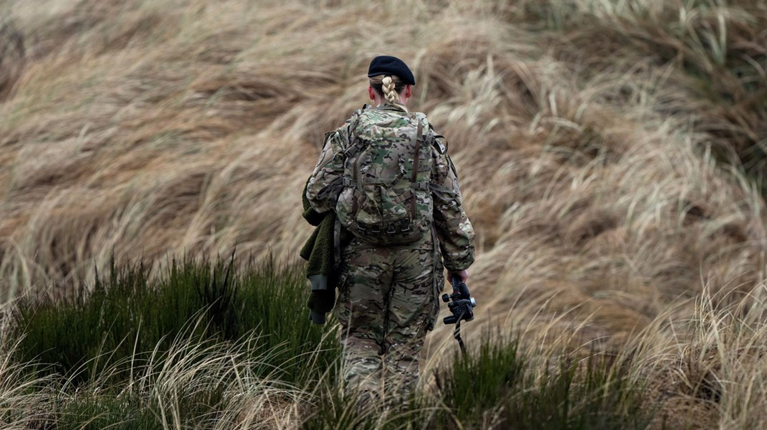 Beslutningen om at ligestille værnepligten skal følges op af en politisk beslutning om at øremærke midler til at arbejde med ligestilling og kvinders trivsel i Forsvaret,&nbsp;skriver&nbsp;Karen Philippa Larsen.