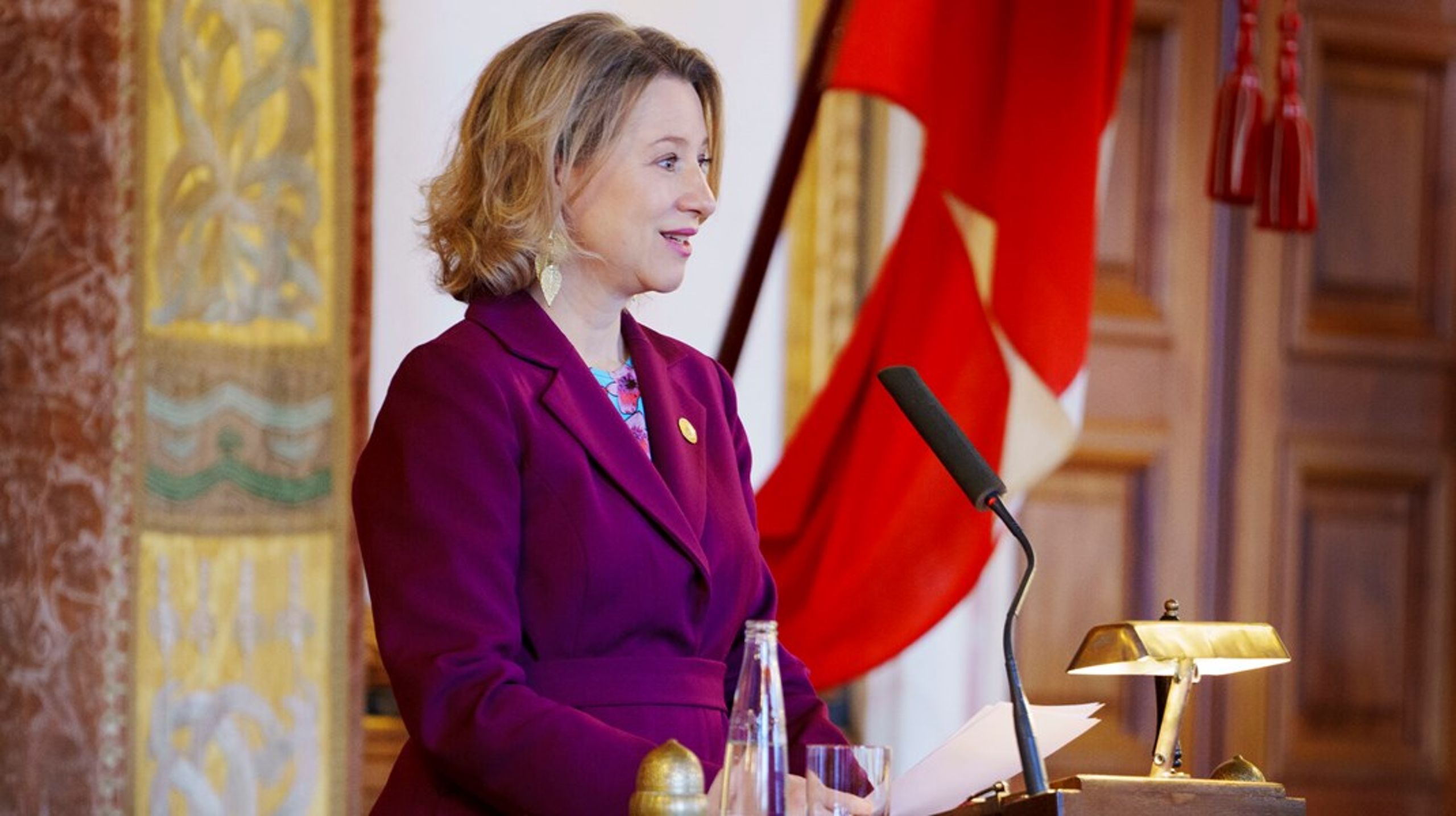 Socialdemokratiet, Konservative, SF, Radikale, Venstre, Liberal Alliance og Dansk Folkeparti indgår en ny&nbsp;aftale med investeringer i blandt andet socialområdet, børn- og ungeområdet og indsatser på idrætsområdet.