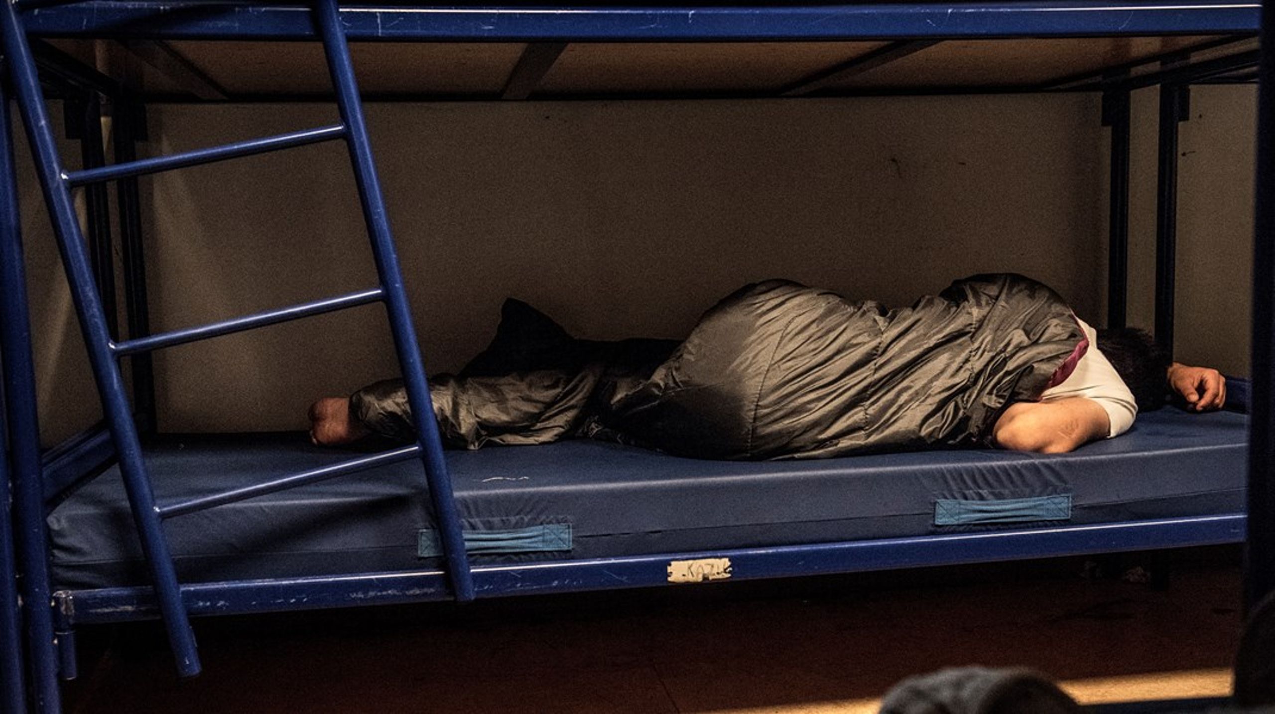 Hvis du går på gaden med en udløbet opholdstilladelse og er faldet ud af systemet, så er det kommunale system ikke det første, du opsøger. Men gadesovere brokker sig jo sjældent, skriver&nbsp;Mathilde Holmgaard. Arkivfoto fra Herberg Hillerødgade.<br>