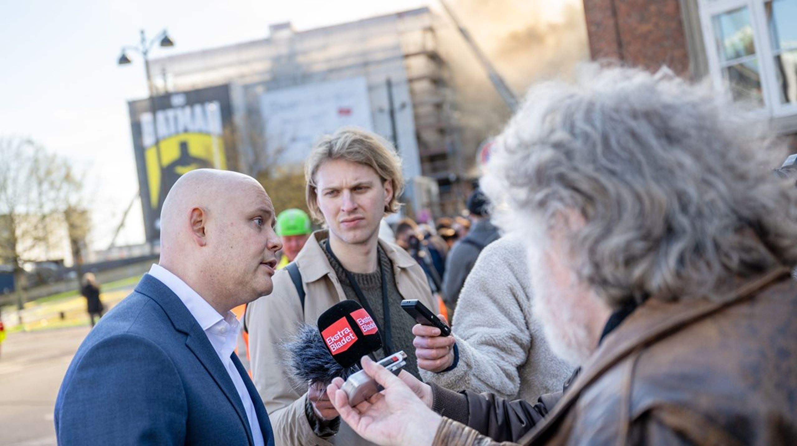 Kulturminister Jakob Engel-Schmidt (M) er en af dem, som har reageret på, at Børsen står i brand tirsdag.&nbsp;