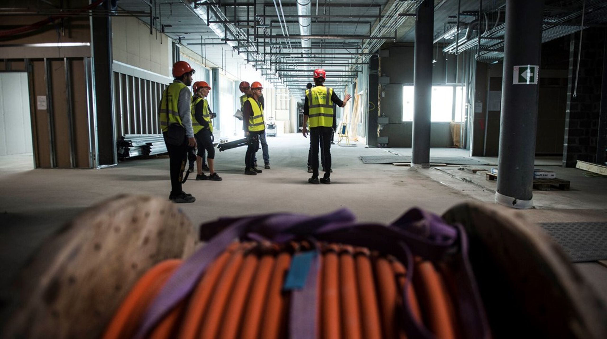 Der skal i højere grad kunne stilles krav til arbejdstagers rettigheder, inddragelse af lærlinge, grønne hensyn og andre forhold end billigst mulige, når offentlige myndigheder i EU køber ind. Det mener en tværpolitisk alliance i Europa-Parlamentet.<br>