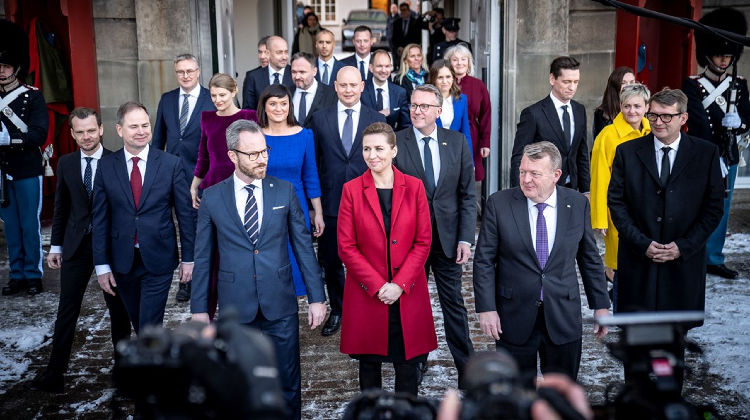 Det er ikke usandsynligt, at V-formand Troels Lund Poulsen&nbsp;vil gøre som sin forgænger, Jakob Ellemann-Jensen, og rykke over til Økonomimisteriet for at få bedre tid og albuerum til at være partiformand, skriver Morten Reimar.