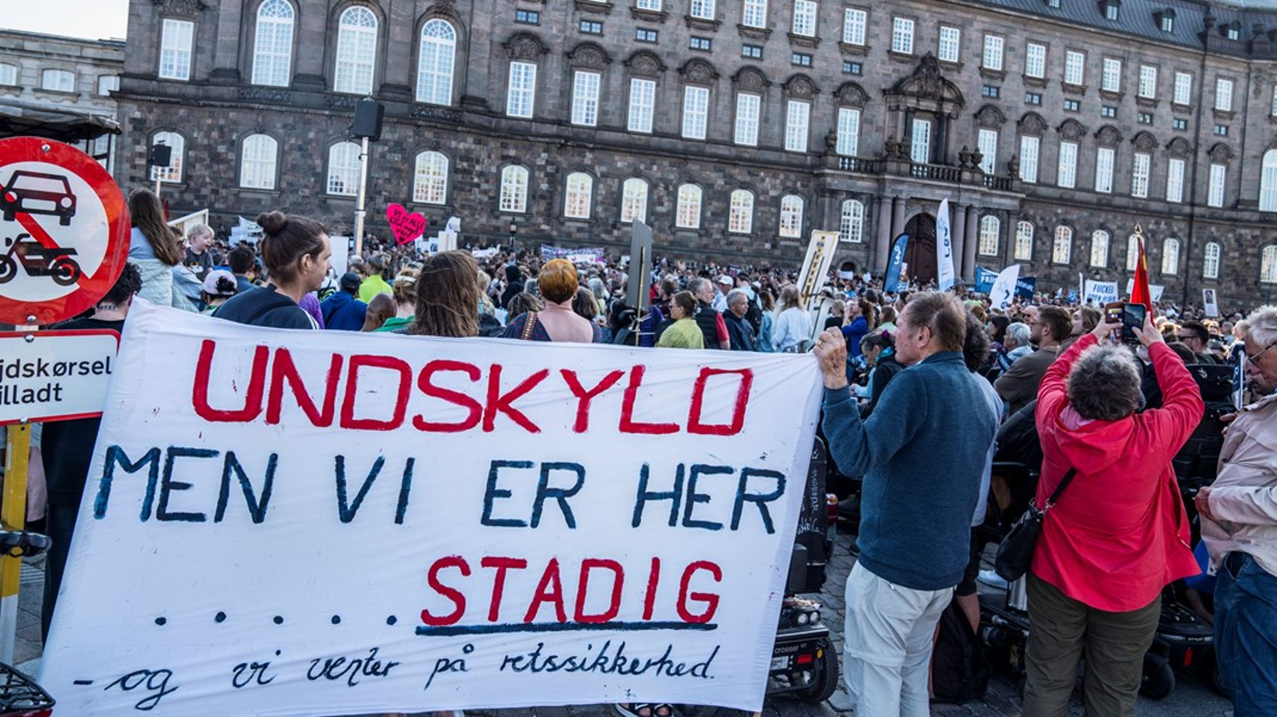 Det er helt oplagt at bruge en del af det økonomiske råderum til at sikre det løft af handicapområdet, som både borgerne, socialrådgiverne og befolkningen efterspørger, skriver Signe Færch og Thorkild Olesen.