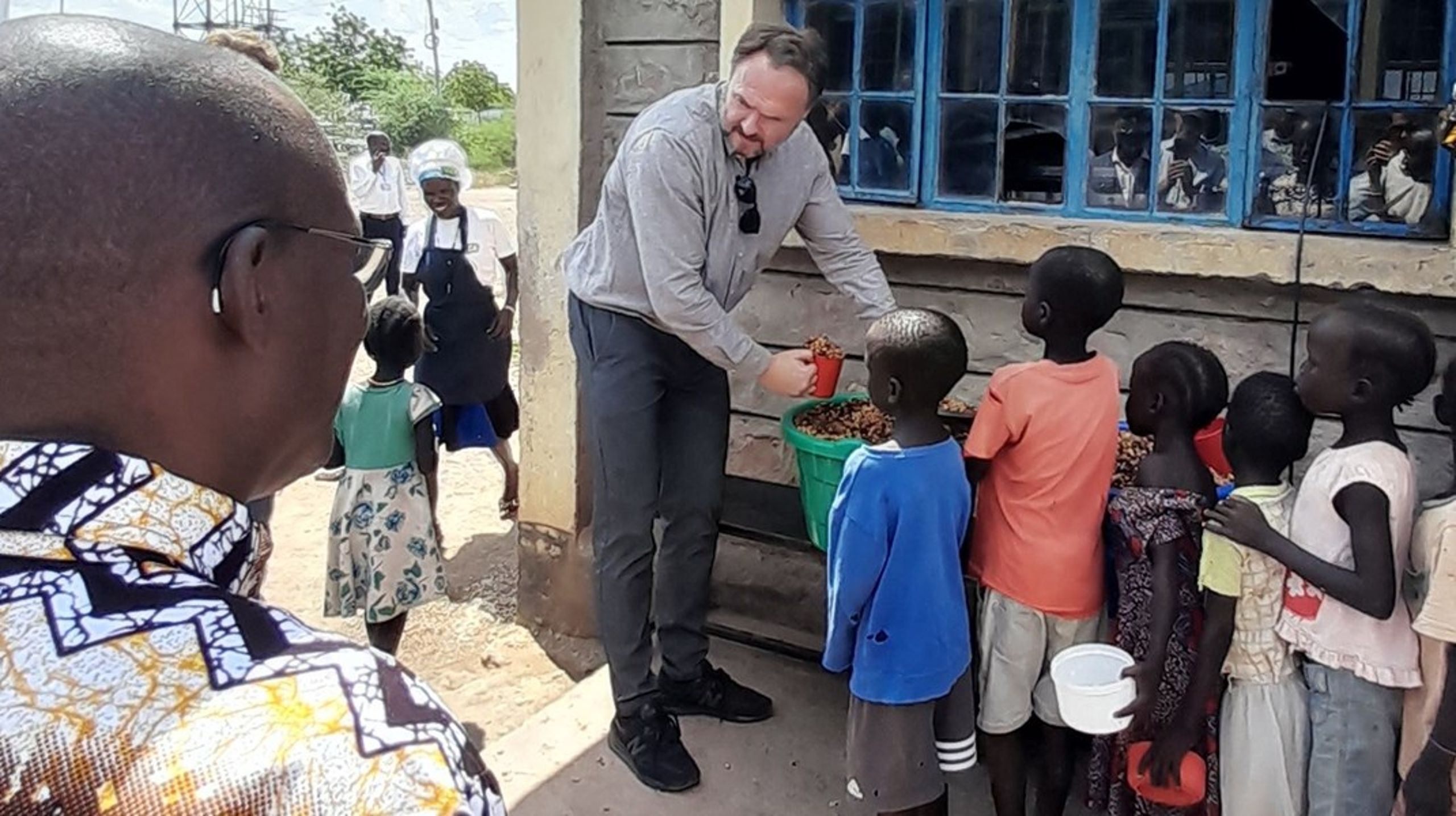 Mere end 6000 elever får skolemad på Future Primary School i Kakuma. De fleste går direkte hjem og deler maden med deres familier.&nbsp;&nbsp;